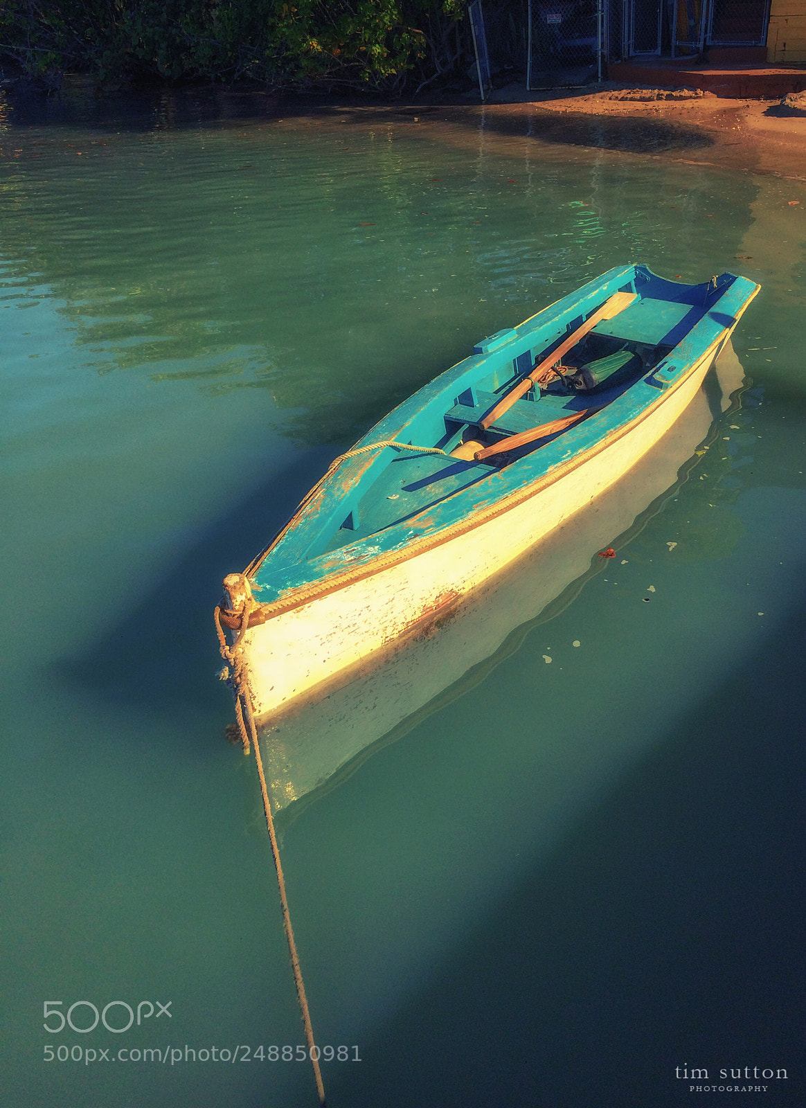 Apple iPhone 5s sample photo. Dinghy photography