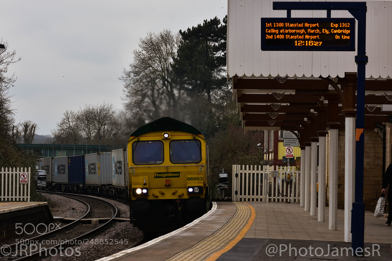 Nikon D7200 sample photo. Saturday containers to felixstowe. photography