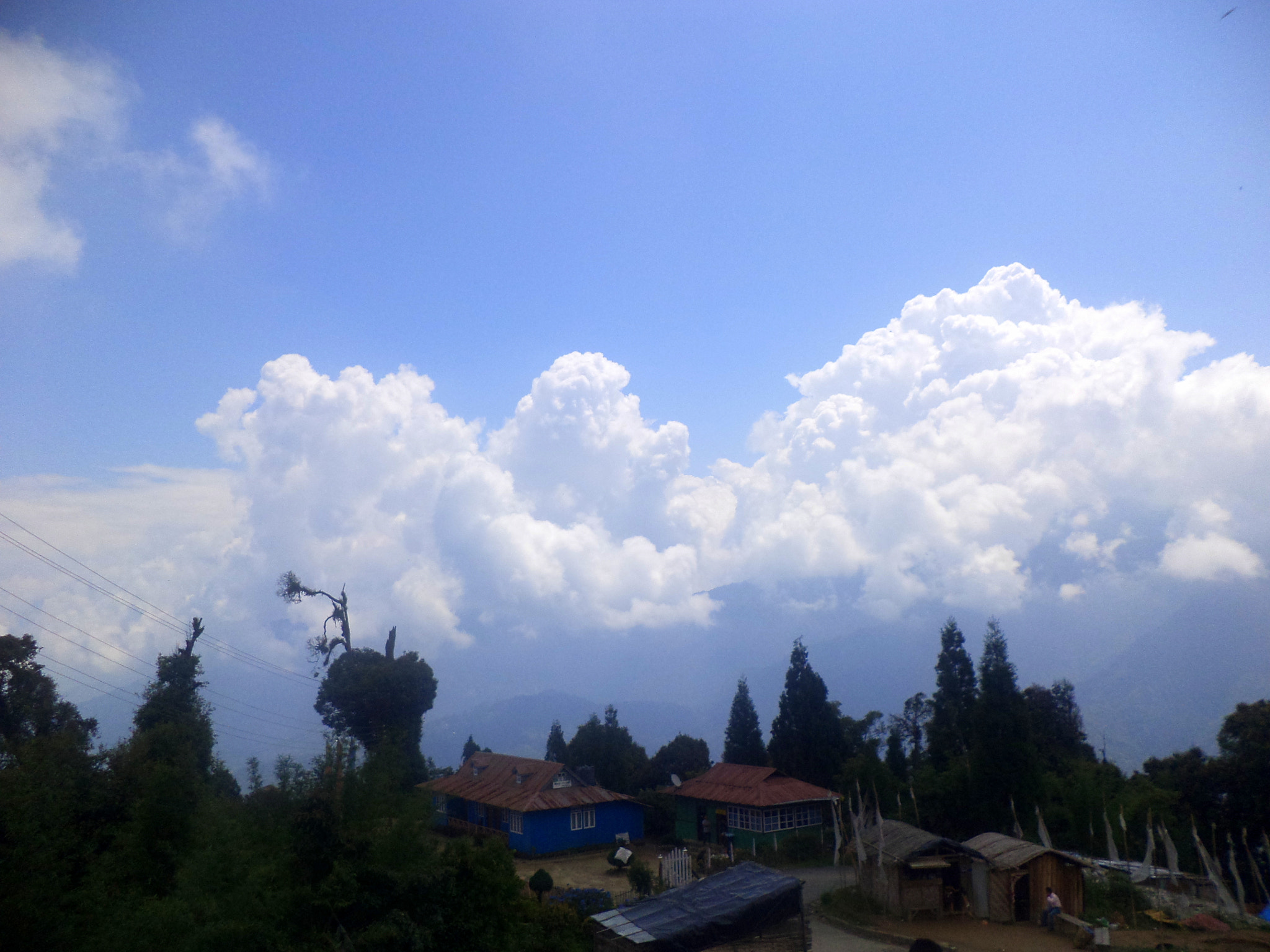 Sony DSC-S5000 sample photo. Clouds photography