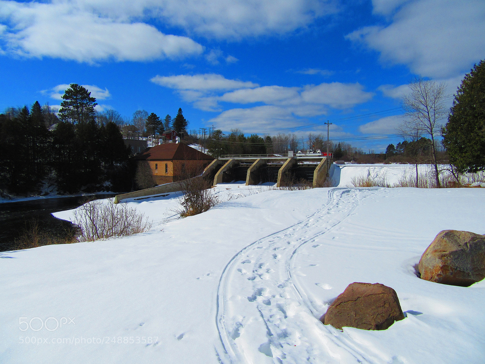 Canon PowerShot SX610 HS sample photo. Landscape at a dam photography