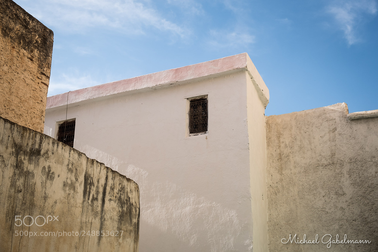 Fujifilm X-T20 sample photo. Walls photography