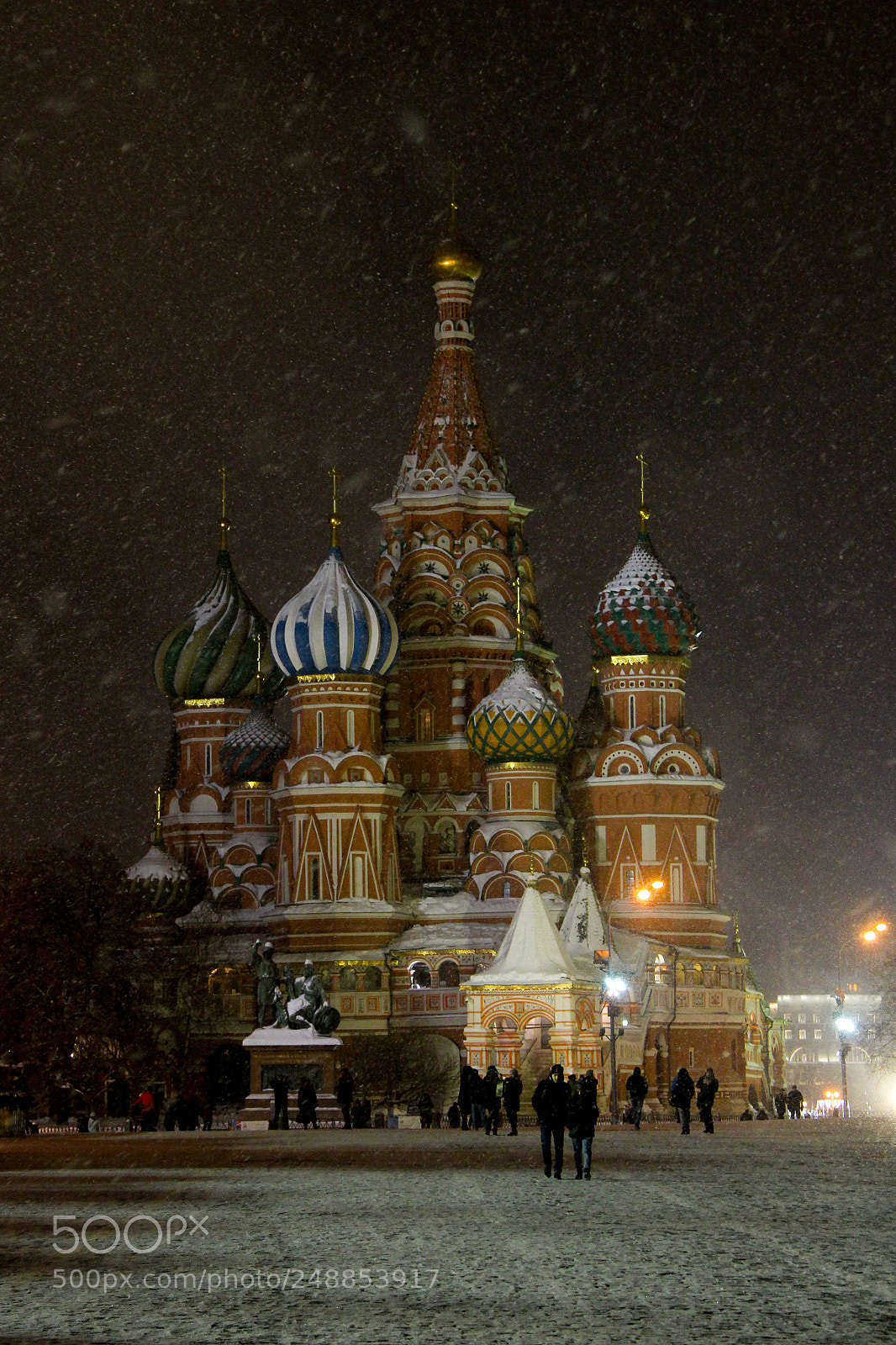 Canon EOS 600D (Rebel EOS T3i / EOS Kiss X5) sample photo. Saint basil's cathedral in photography