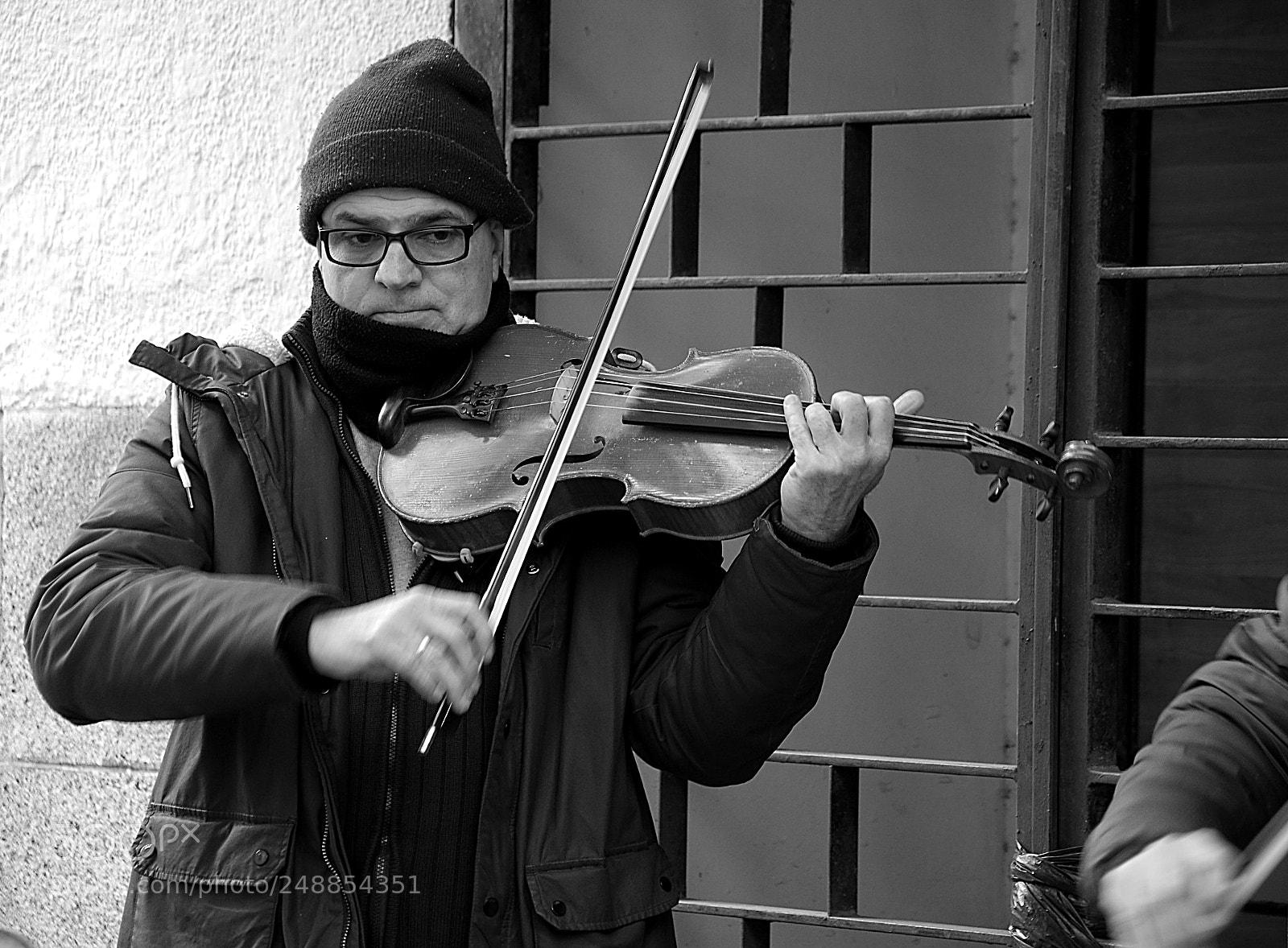 Pentax K-50 sample photo. Street music photography