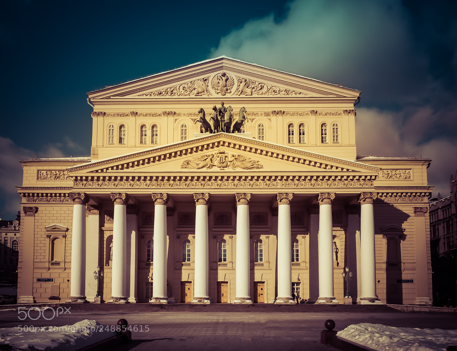 Olympus OM-D E-M5 II sample photo. The bolschoj theatre photography