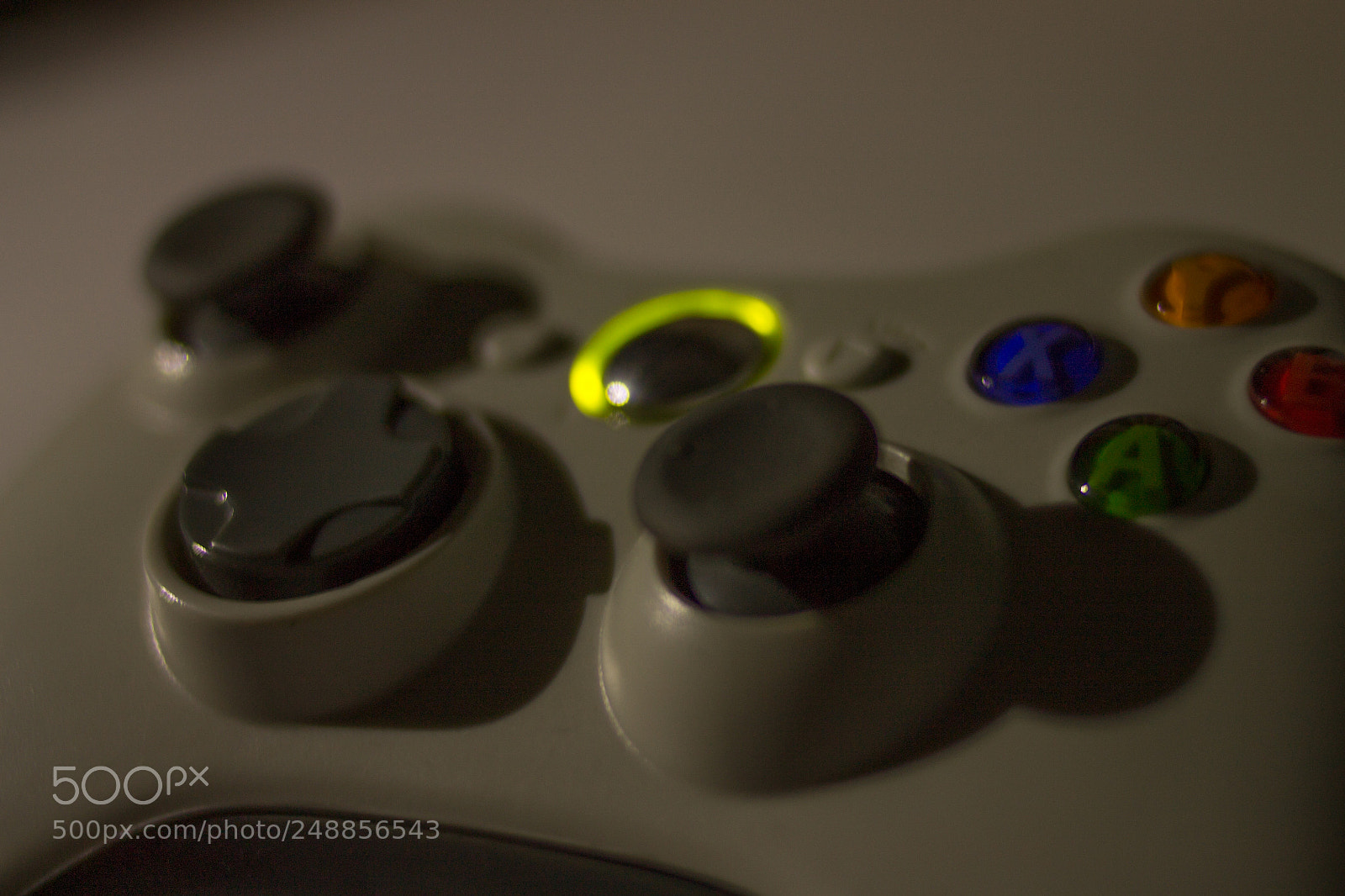 Canon EOS 1100D (EOS Rebel T3 / EOS Kiss X50) sample photo. Xbox gamepad macro photography