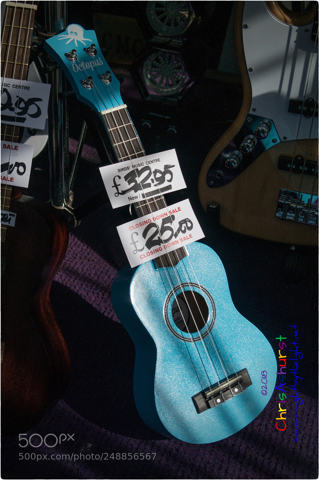 Samsung NX300 sample photo. A bargain - ukulele photography