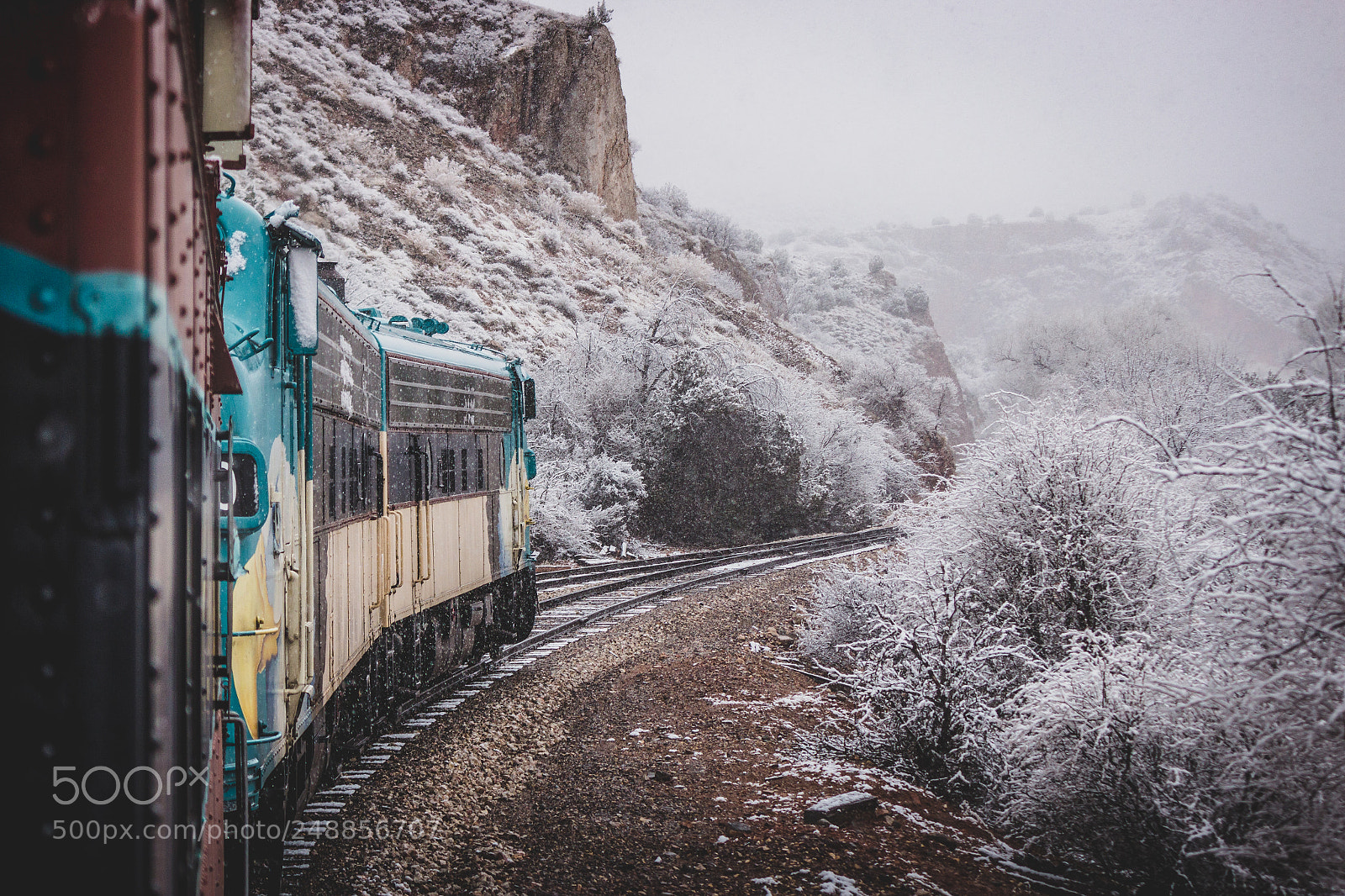 Canon EOS 600D (Rebel EOS T3i / EOS Kiss X5) sample photo. Snowy verde canyon railroad photography