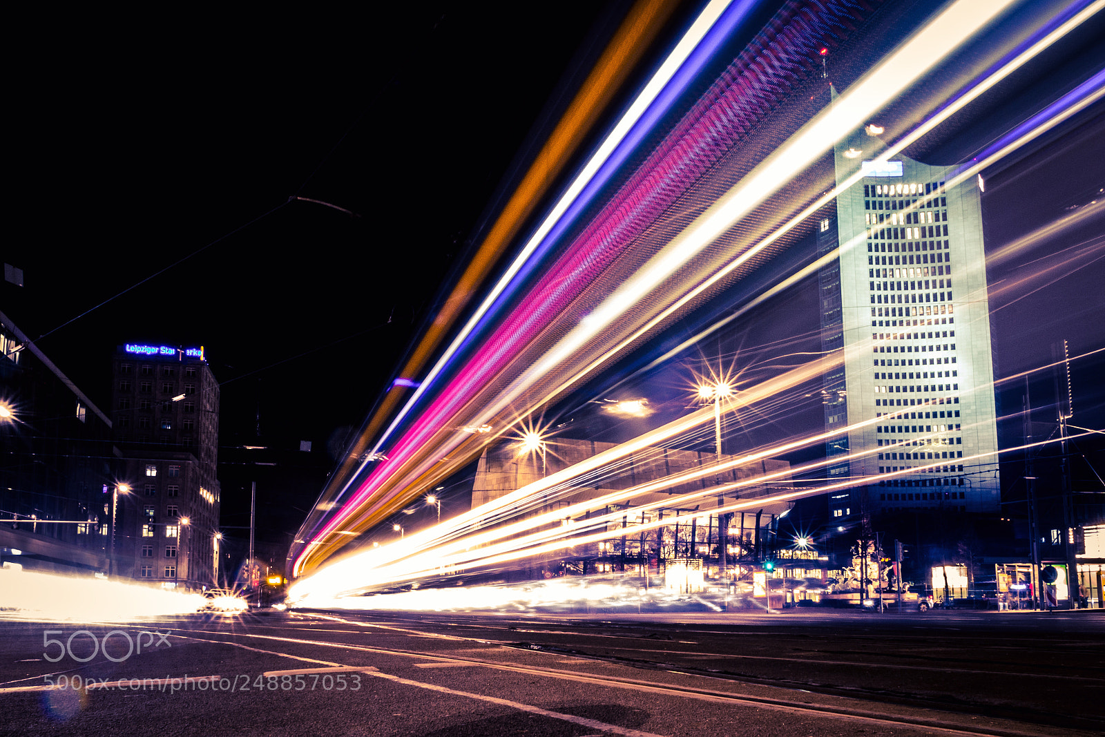 Canon EOS 650D (EOS Rebel T4i / EOS Kiss X6i) sample photo. Lighttrails in the city photography