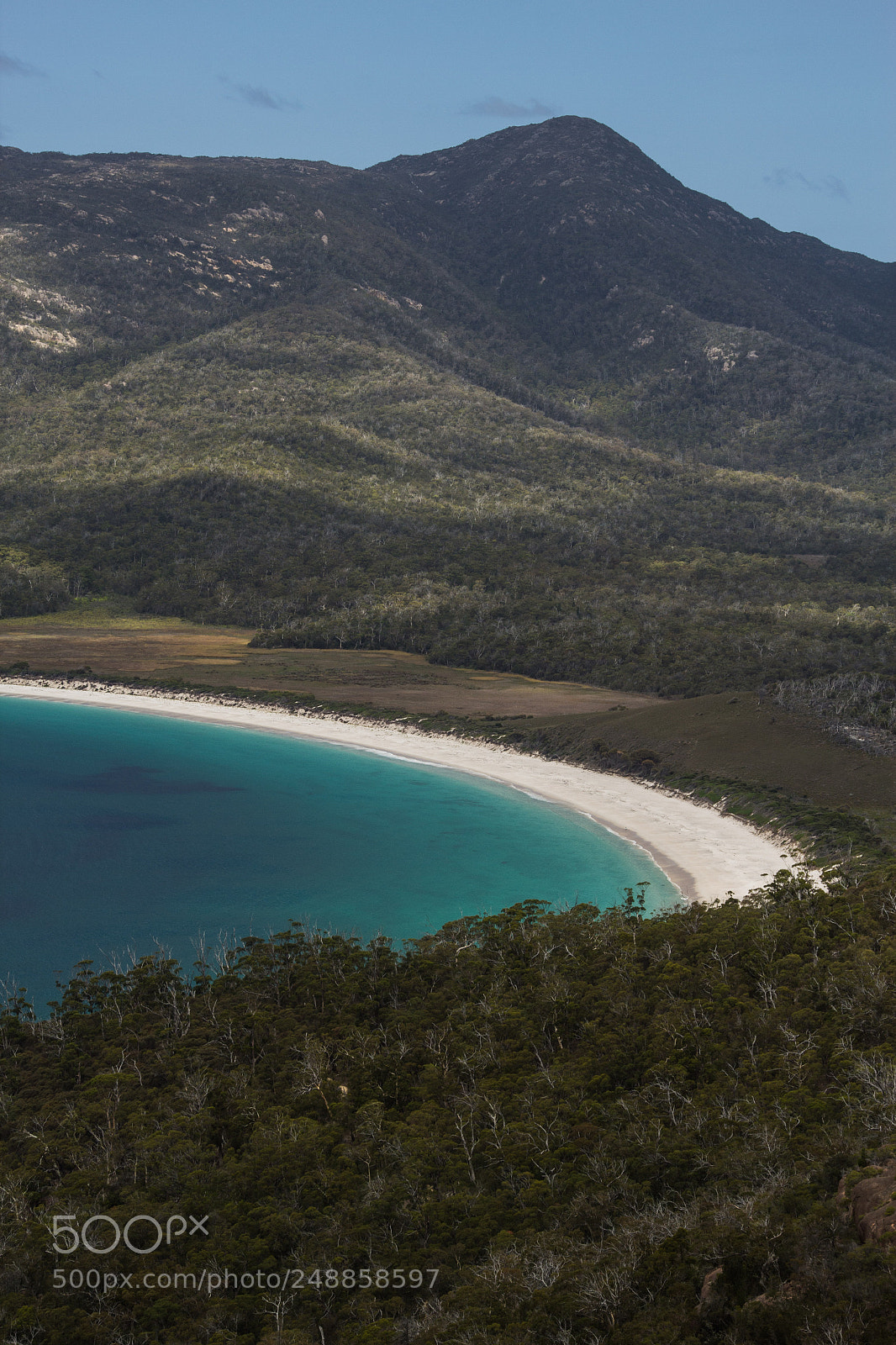 Canon EOS 600D (Rebel EOS T3i / EOS Kiss X5) sample photo. Wineglass bay photography