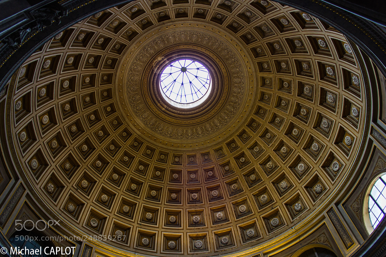 Canon EOS 550D (EOS Rebel T2i / EOS Kiss X4) sample photo. Dome au vatican photography