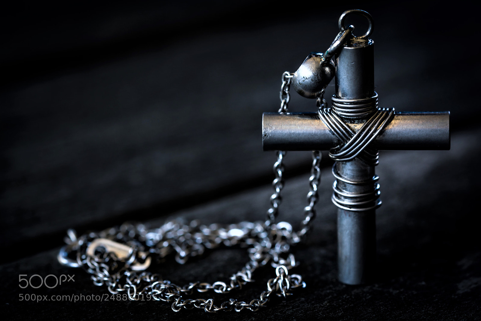 Nikon D5200 sample photo. Sliver cross photography