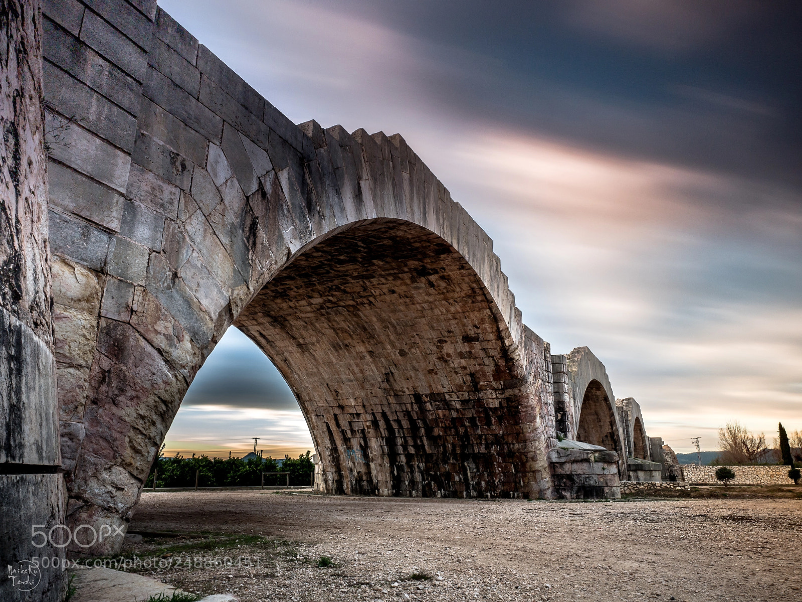 Olympus OM-D E-M5 II sample photo. King´s bridge photography