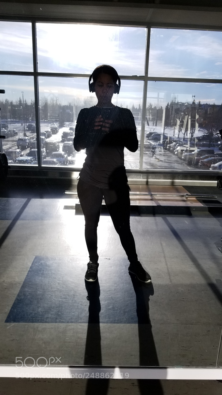 Samsung Galaxy S8 sample photo. Backlight gym day photography