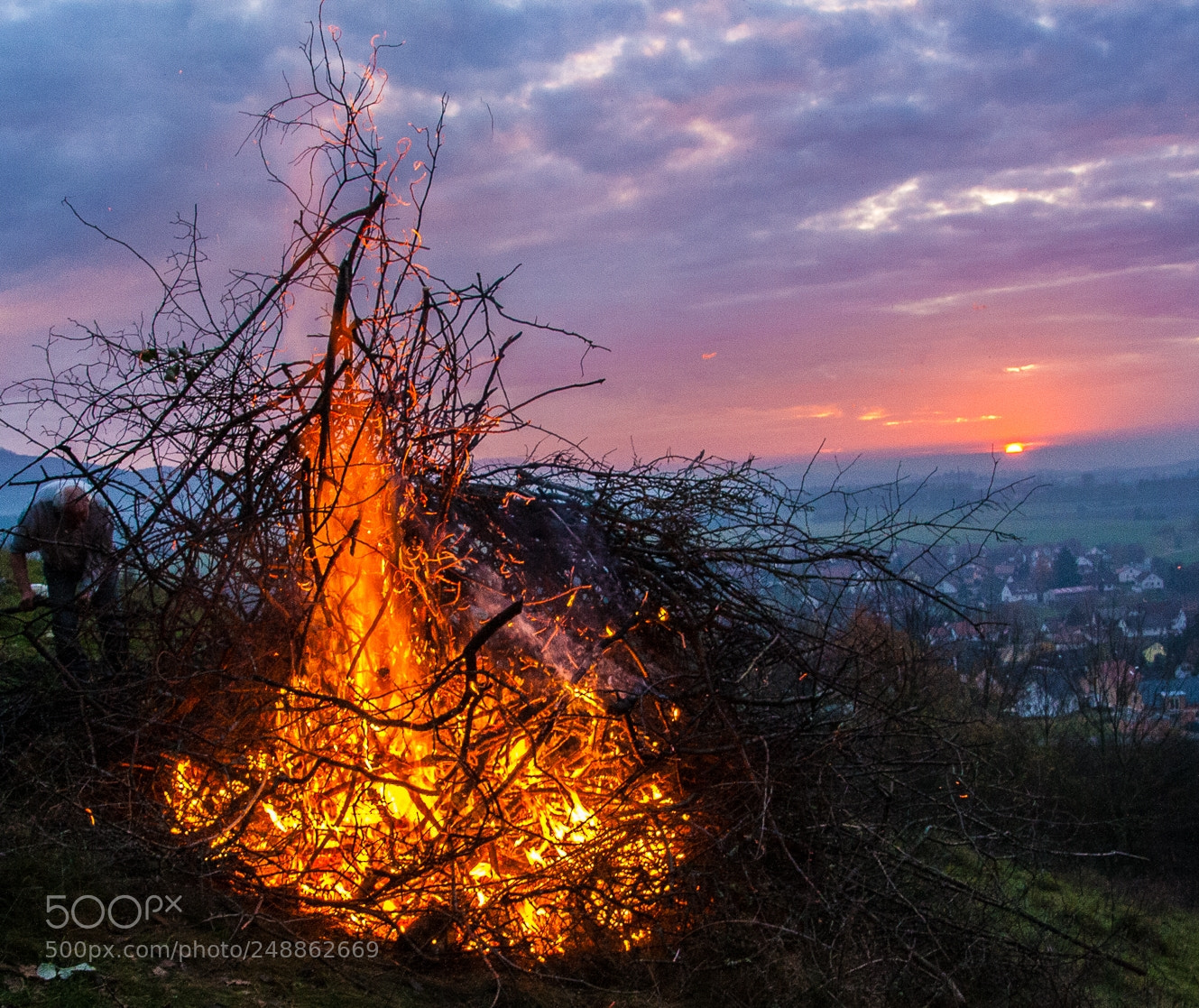 Canon EOS 1000D (EOS Digital Rebel XS / EOS Kiss F) sample photo. Fire sunset photography