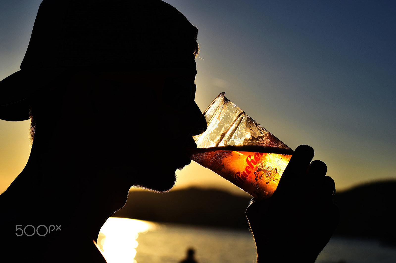 Nikon AF-S Nikkor 50mm F1.8G sample photo. Sun beer nice photography