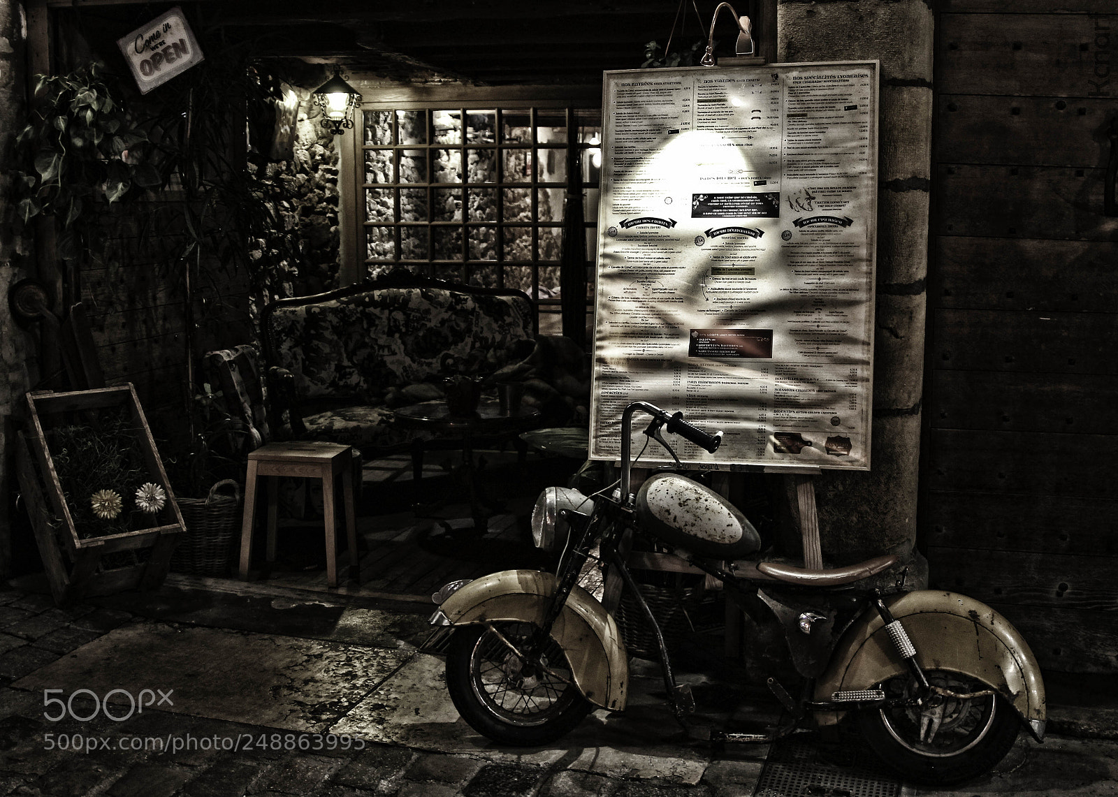 Canon EOS 60D sample photo. La vieille moto du photography