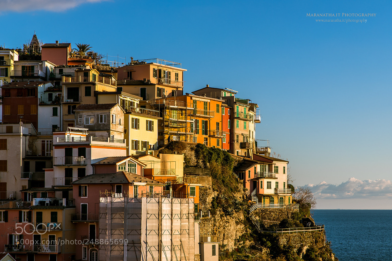Canon EOS 6D Mark II sample photo. Manarola at sunset photography