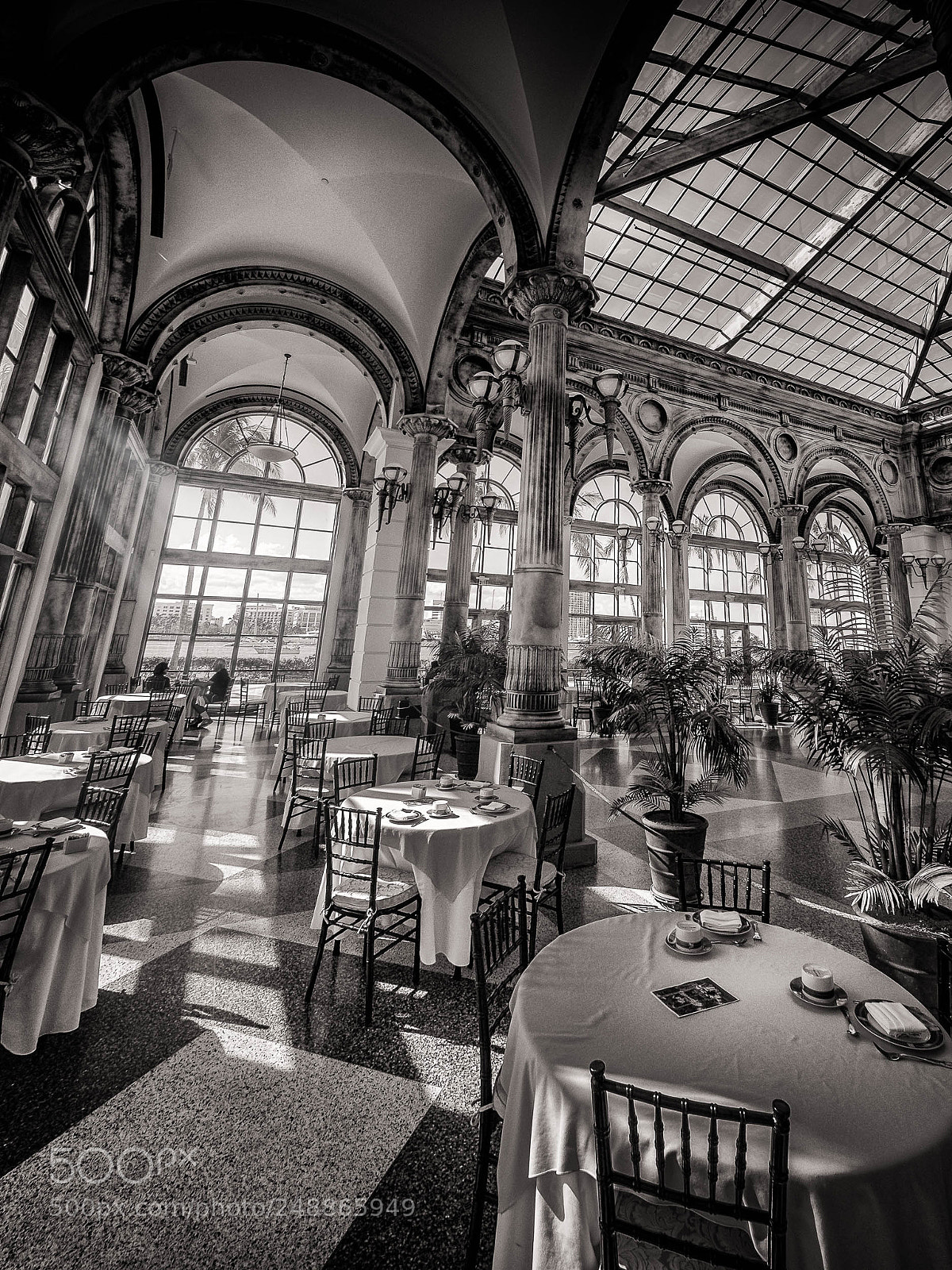 Olympus OM-D E-M5 II sample photo. Your table is ready. photography