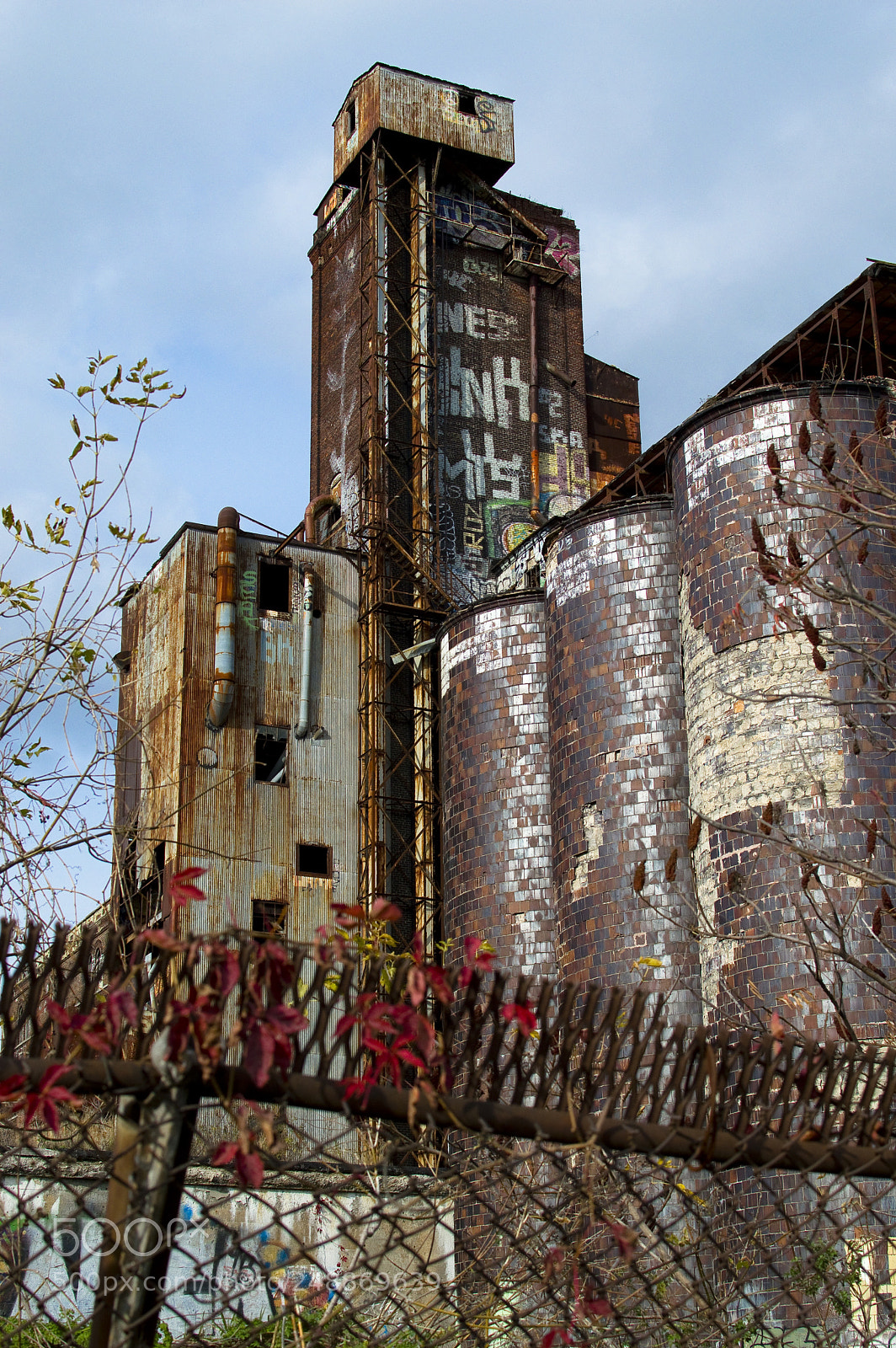 Nikon D3200 sample photo. Old decrepit malt building photography