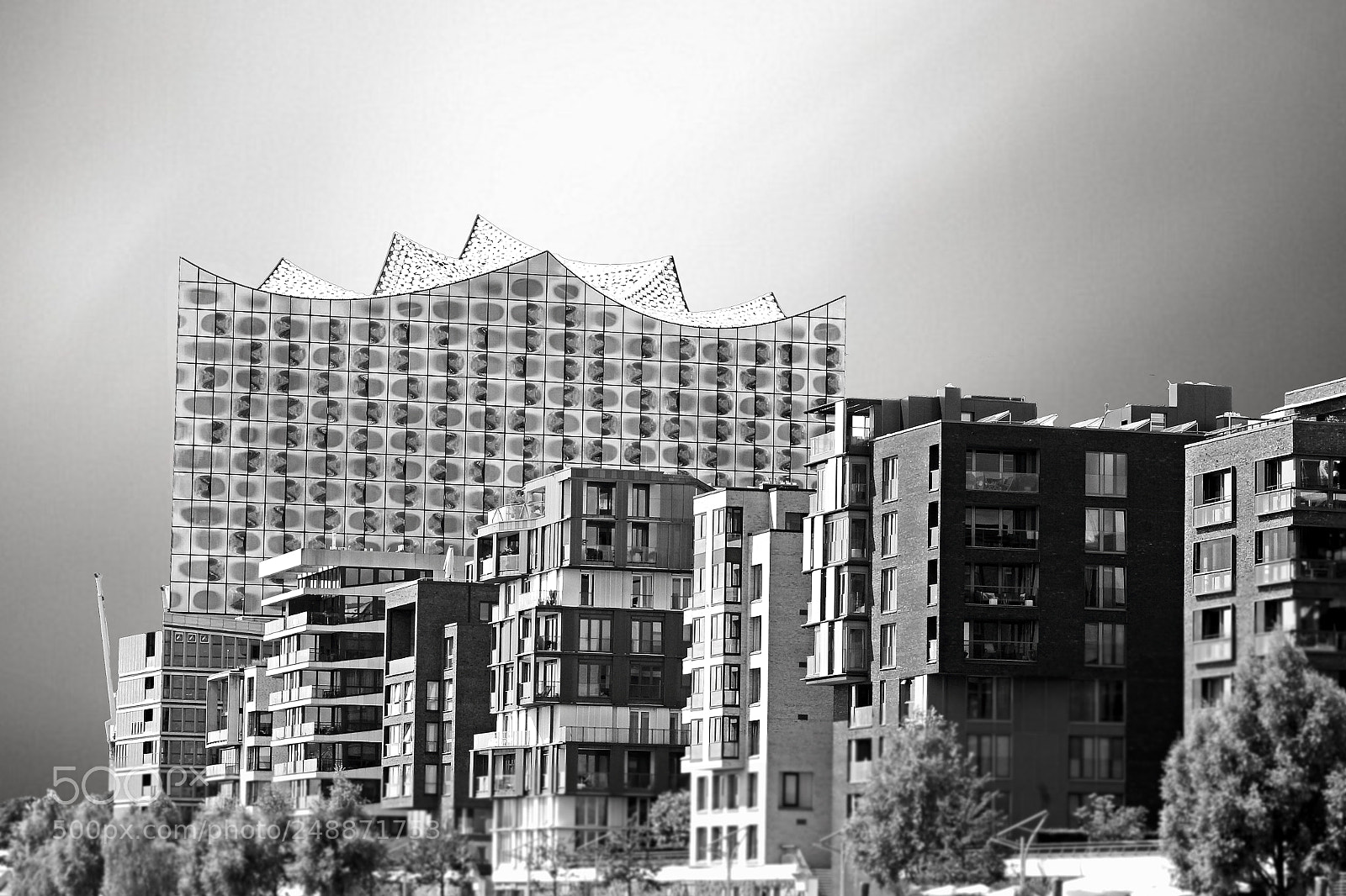 Canon EOS 1300D (EOS Rebel T6 / EOS Kiss X80) sample photo. Modern architecture  photography