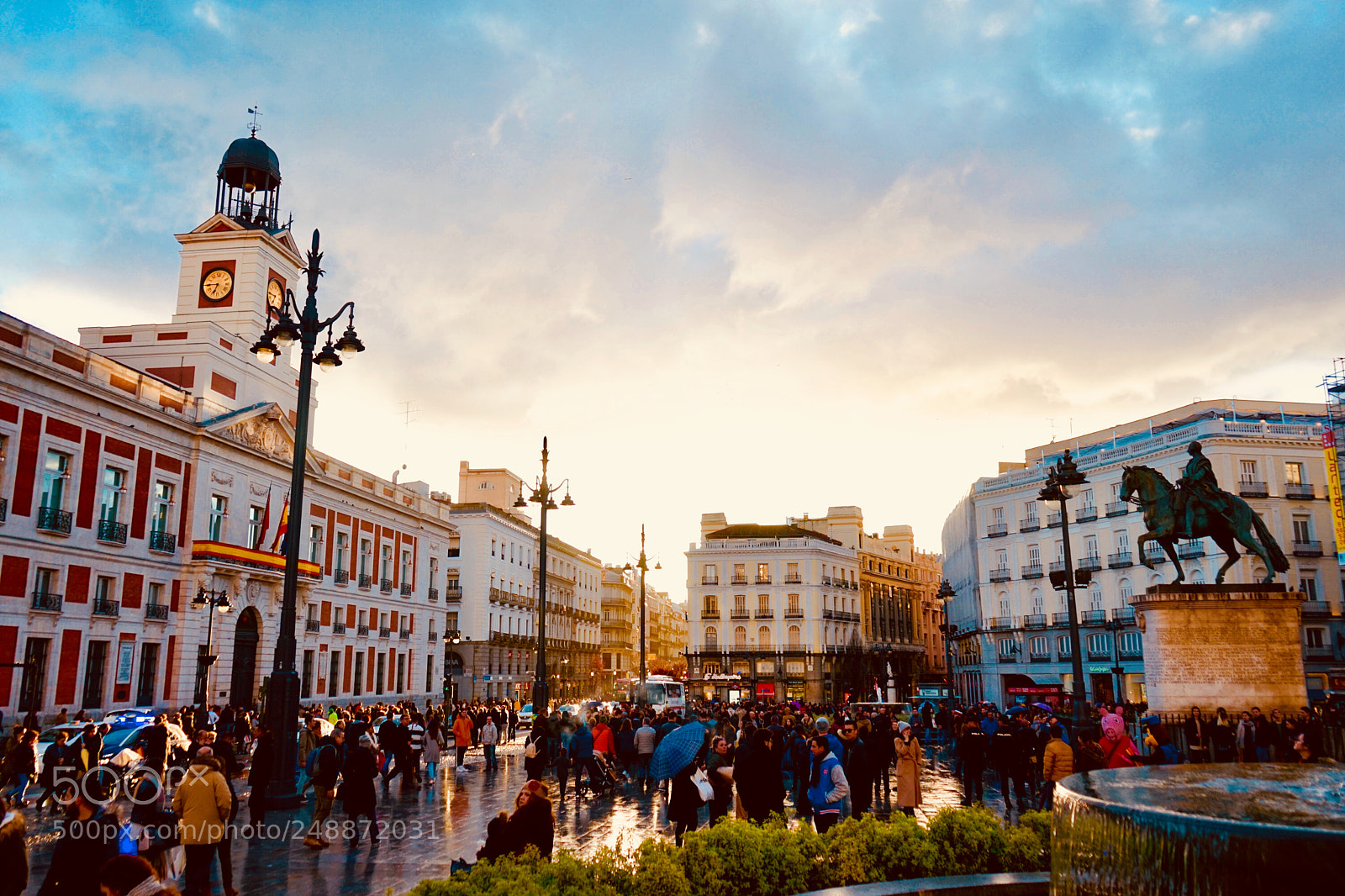 Sony a7 sample photo. Plaza mayor en madrid photography