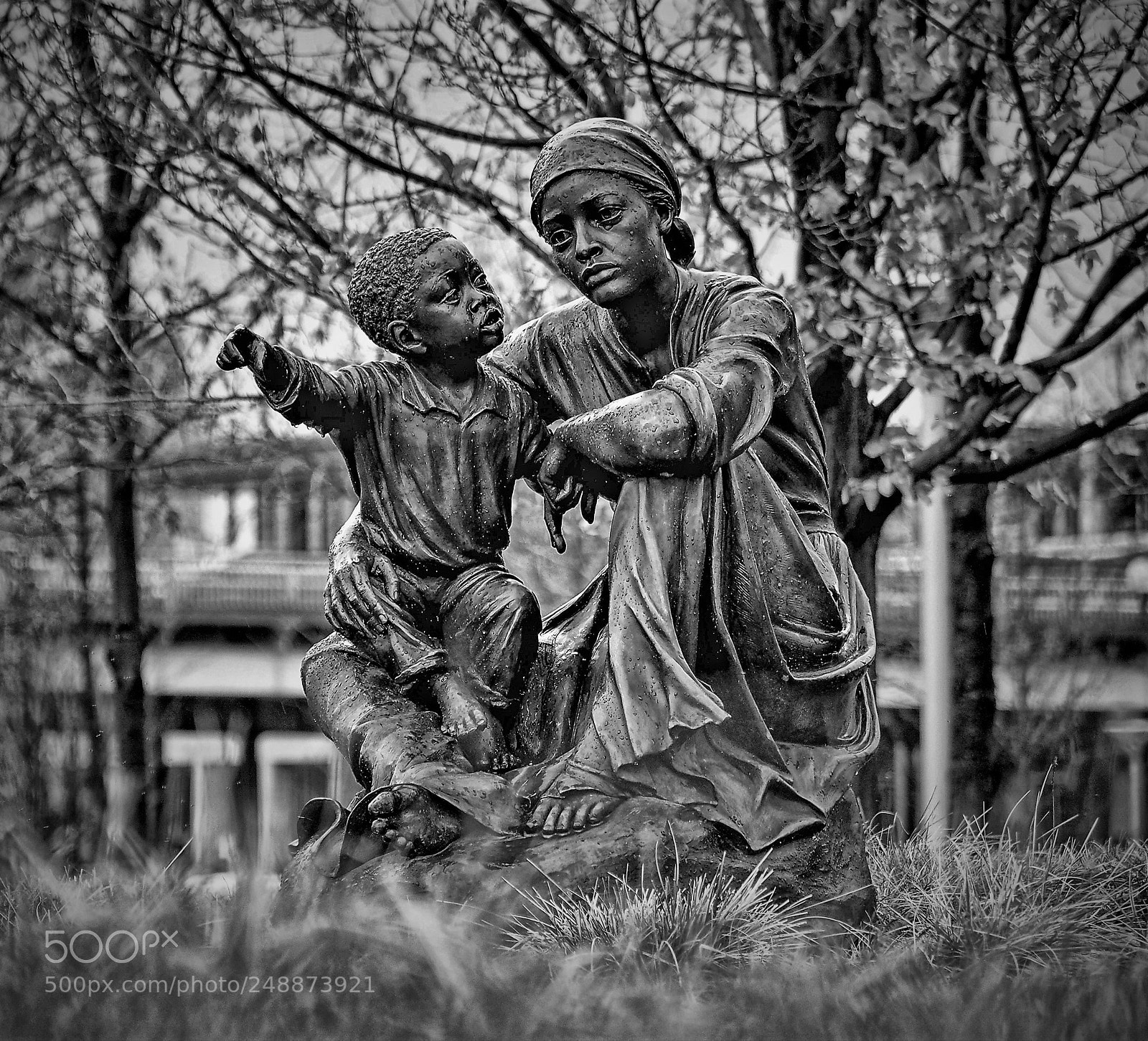 Olympus OM-D E-M5 sample photo. Mother and son photography