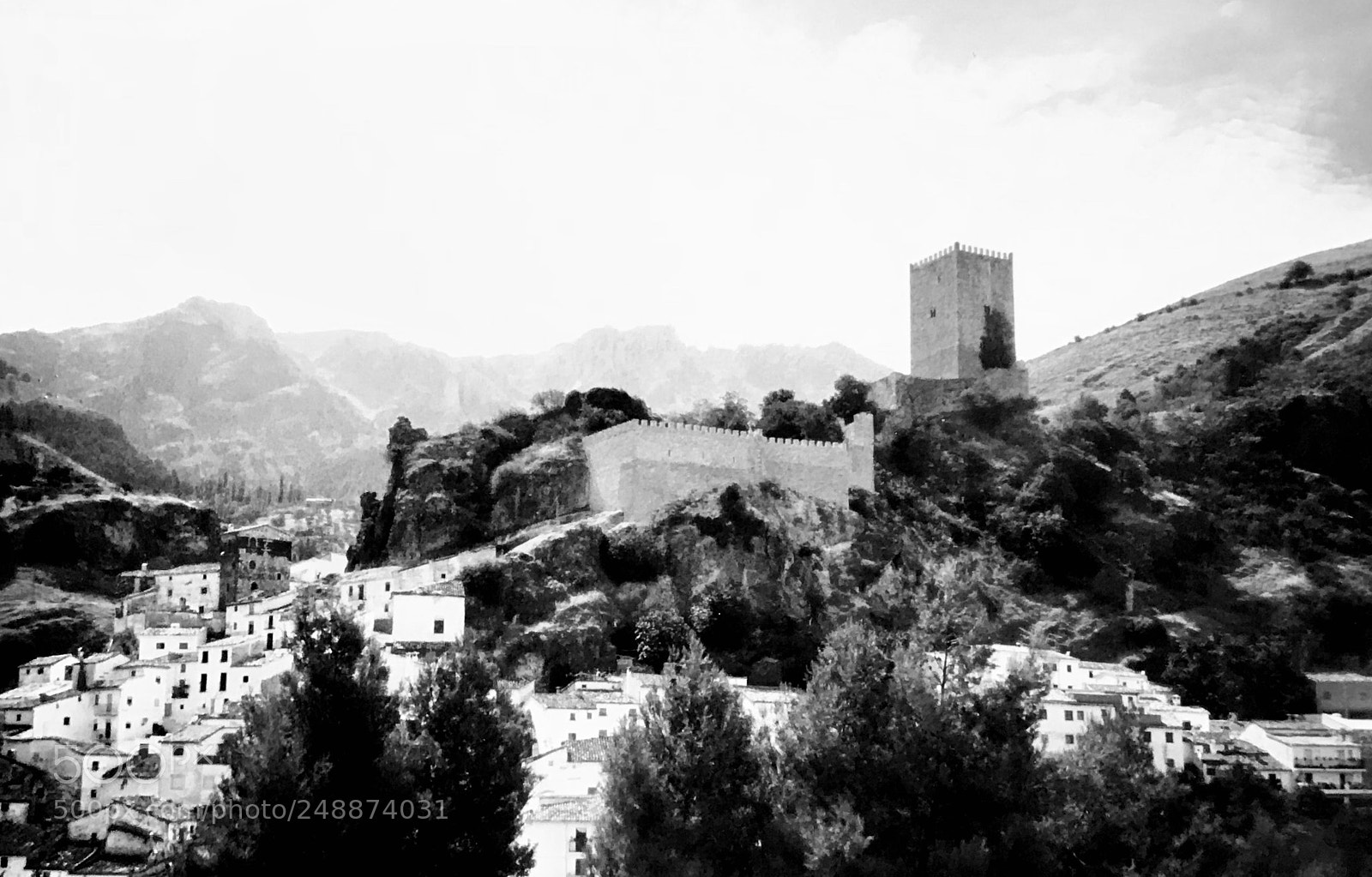 Apple iPhone 7 Plus sample photo. Yedra castle, cazorla, jaen photography