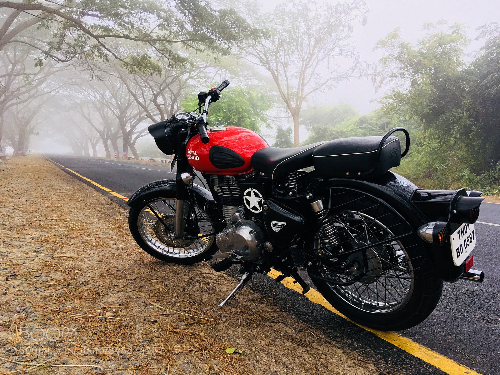 Apple iPhone SE sample photo. Royal enfield classic 350 photography