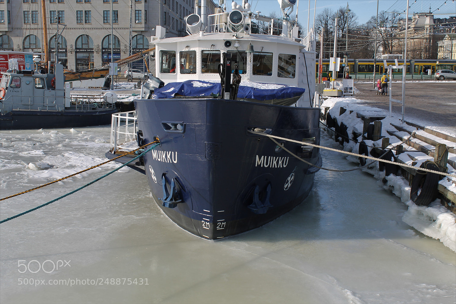 Canon EOS 1100D (EOS Rebel T3 / EOS Kiss X50) sample photo. Frozen harbor photography