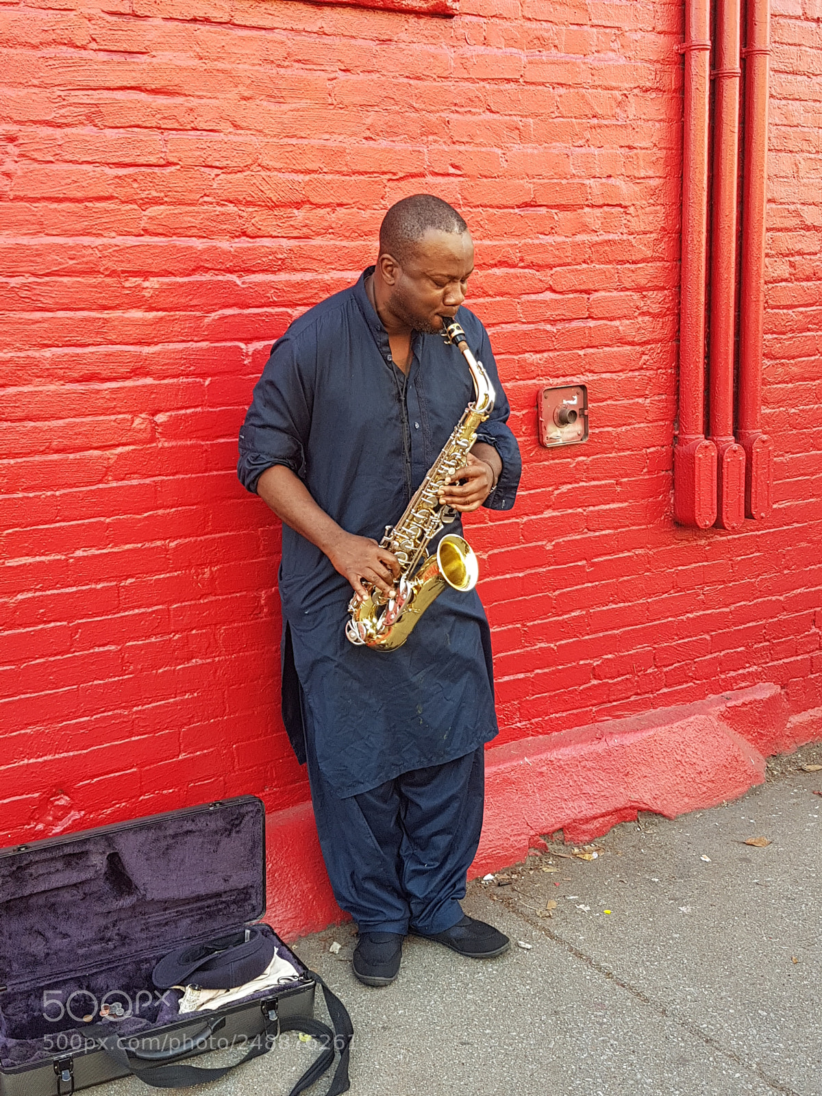 Samsung Galaxy S7 sample photo. Saxophonist photography