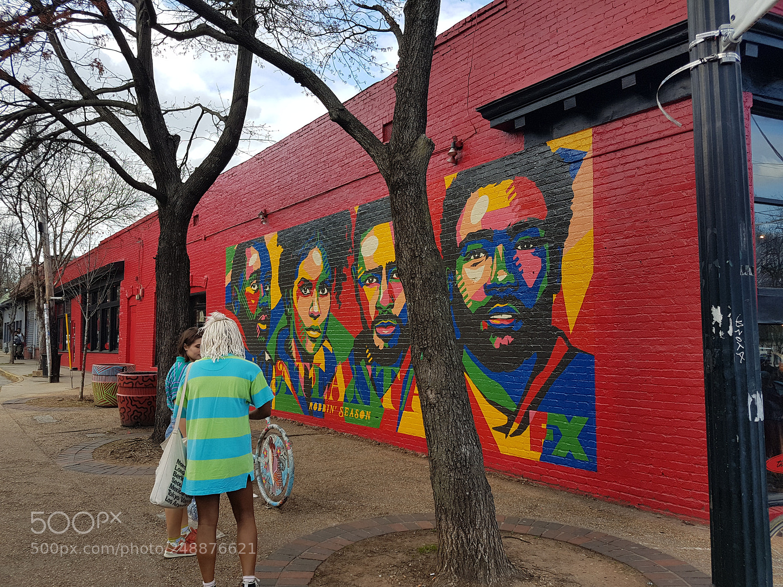 Samsung Galaxy S7 sample photo. Red wall photography
