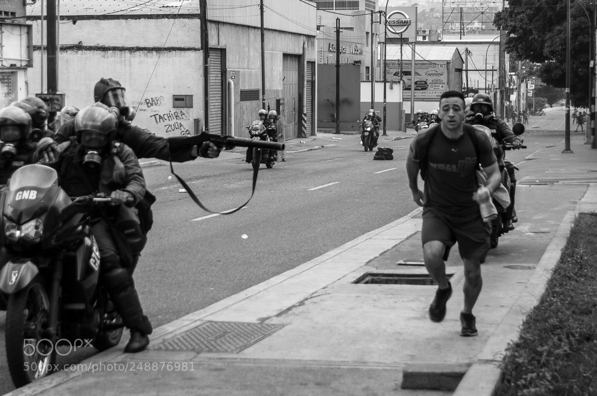 Nikon D5000 sample photo. Protesta photography
