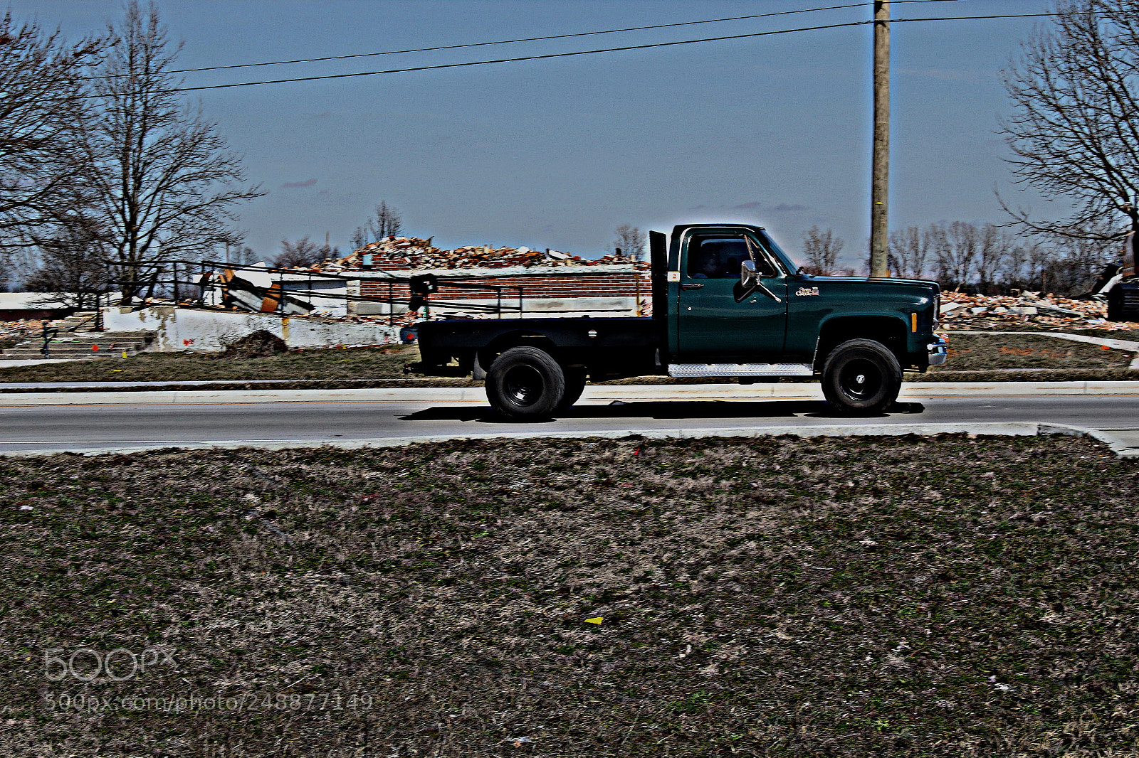 Canon EOS 1300D (EOS Rebel T6 / EOS Kiss X80) sample photo. Truck photography