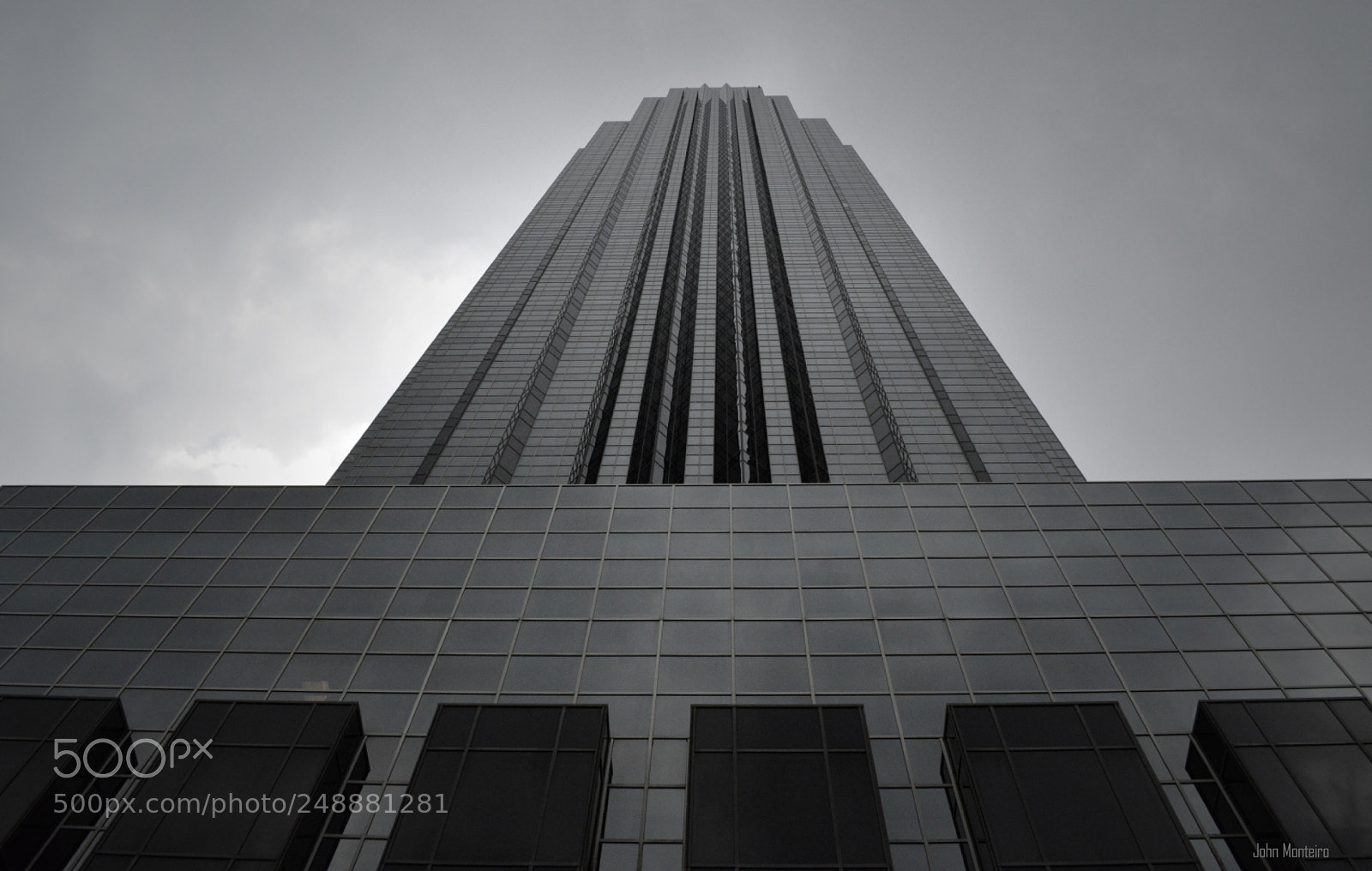 Nikon D5200 sample photo. Williams tower - houston photography
