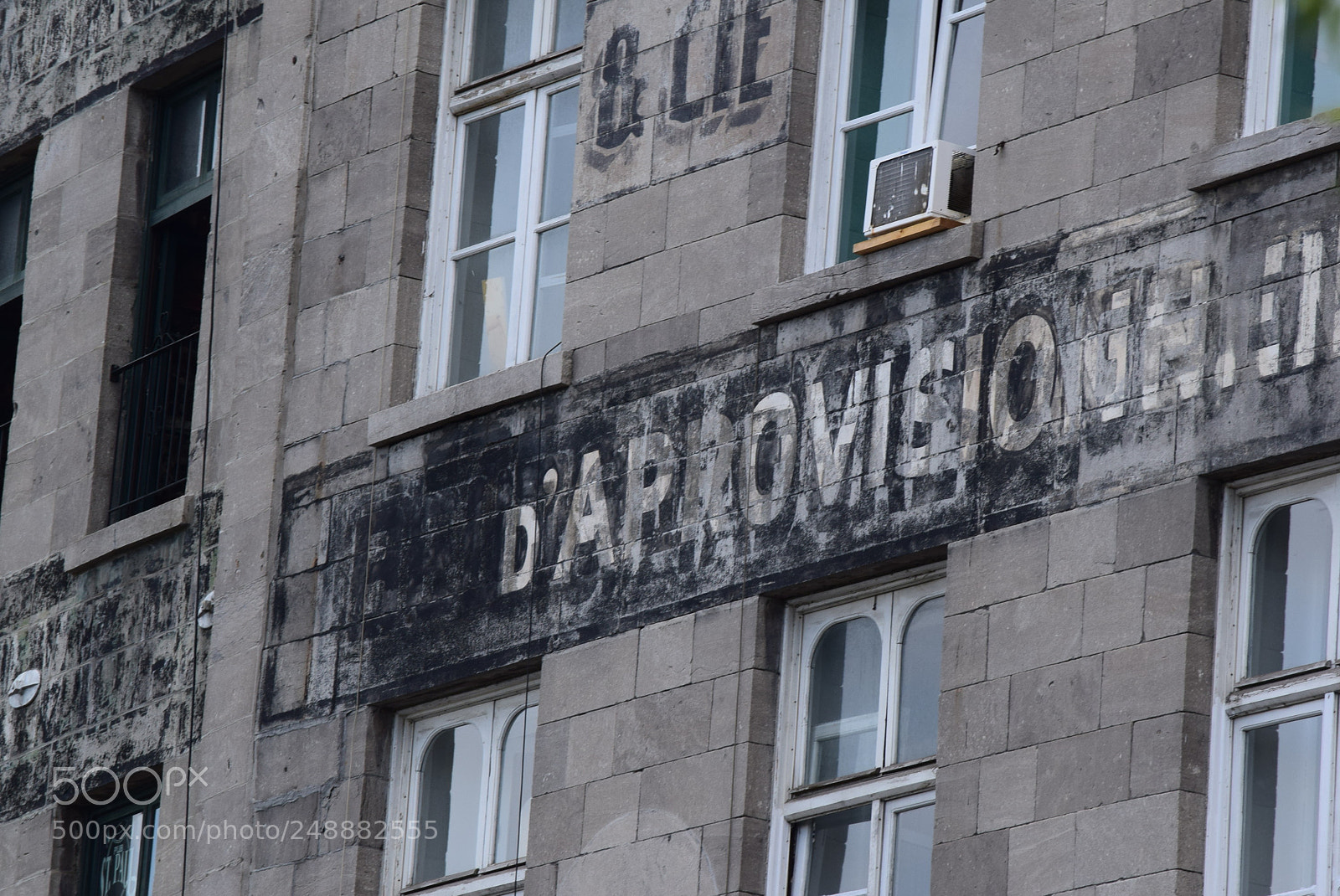 Nikon D3300 sample photo. Montreal streets photography