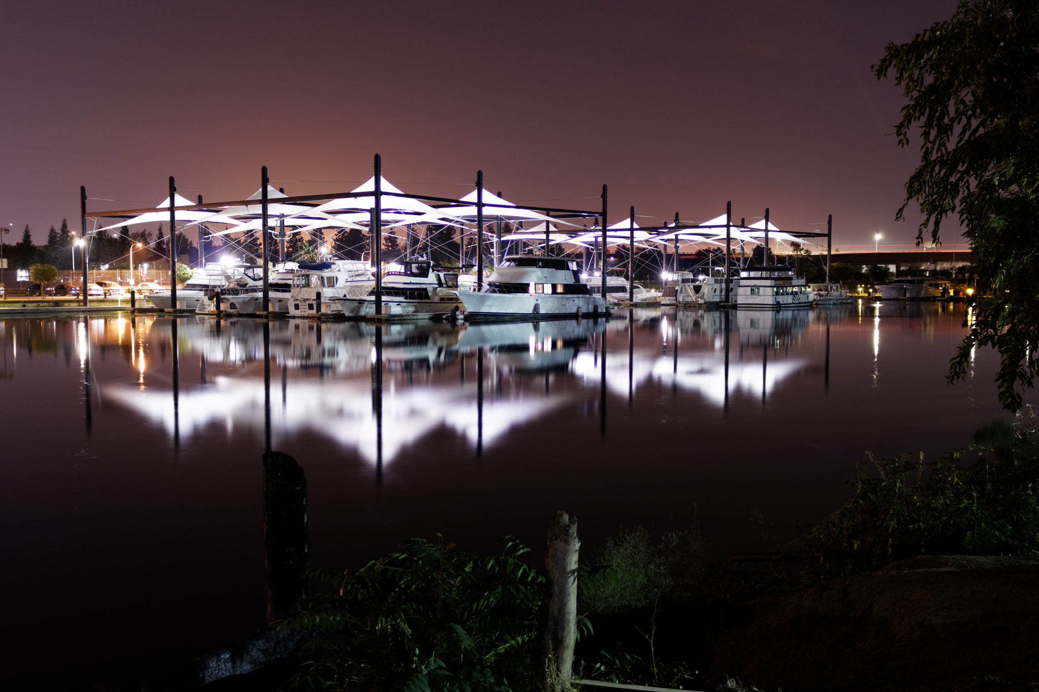 Canon EOS 80D sample photo. Street light marina photography