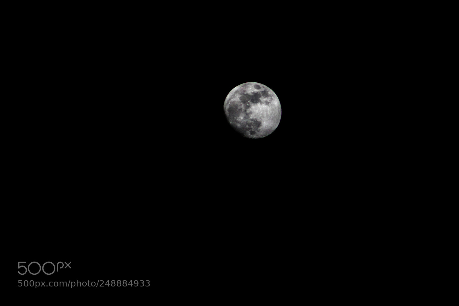 Canon EOS 600D (Rebel EOS T3i / EOS Kiss X5) sample photo. The moon in the photography