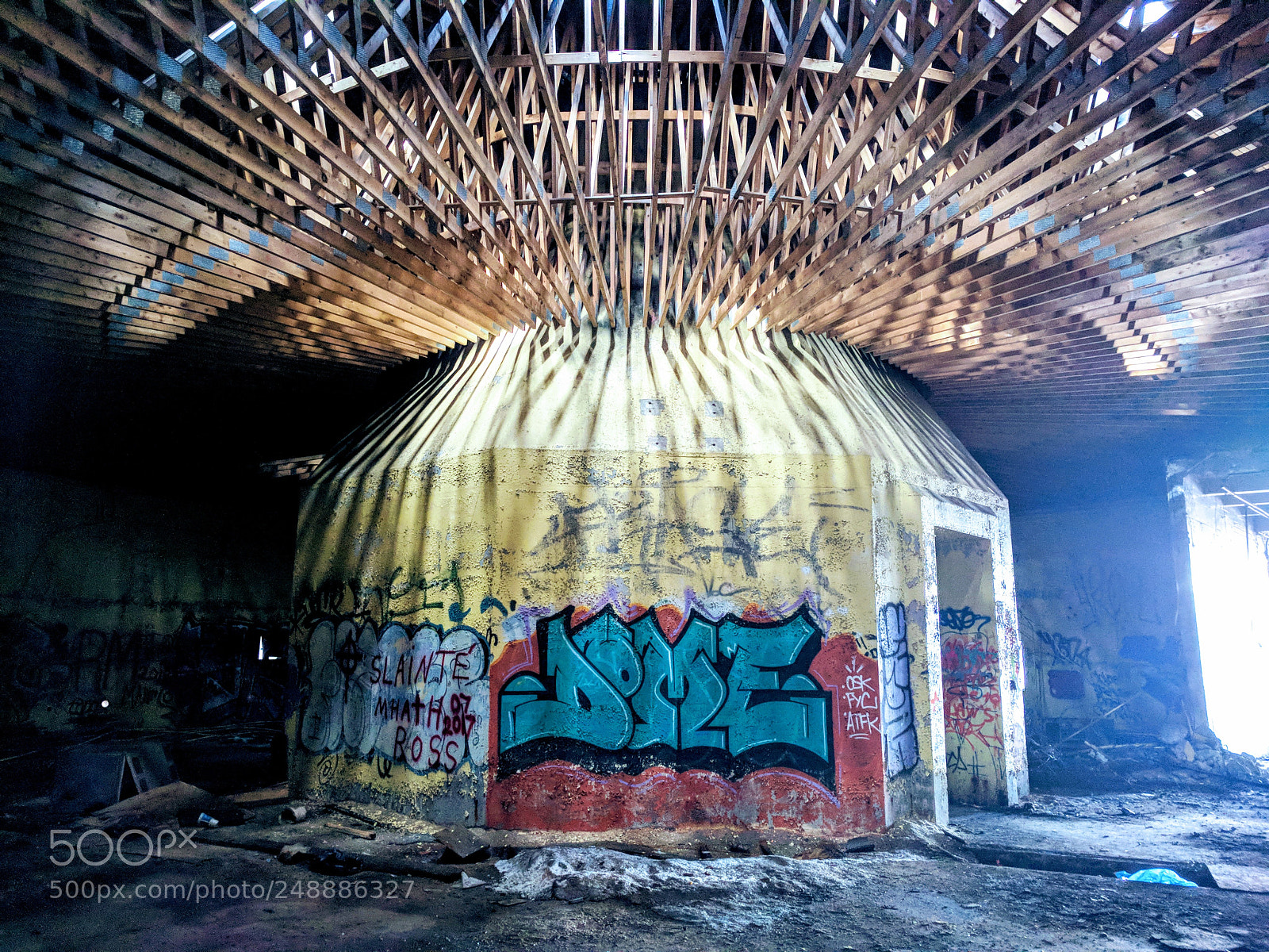 Google Nexus 6P sample photo. Abandoned satellite station photography