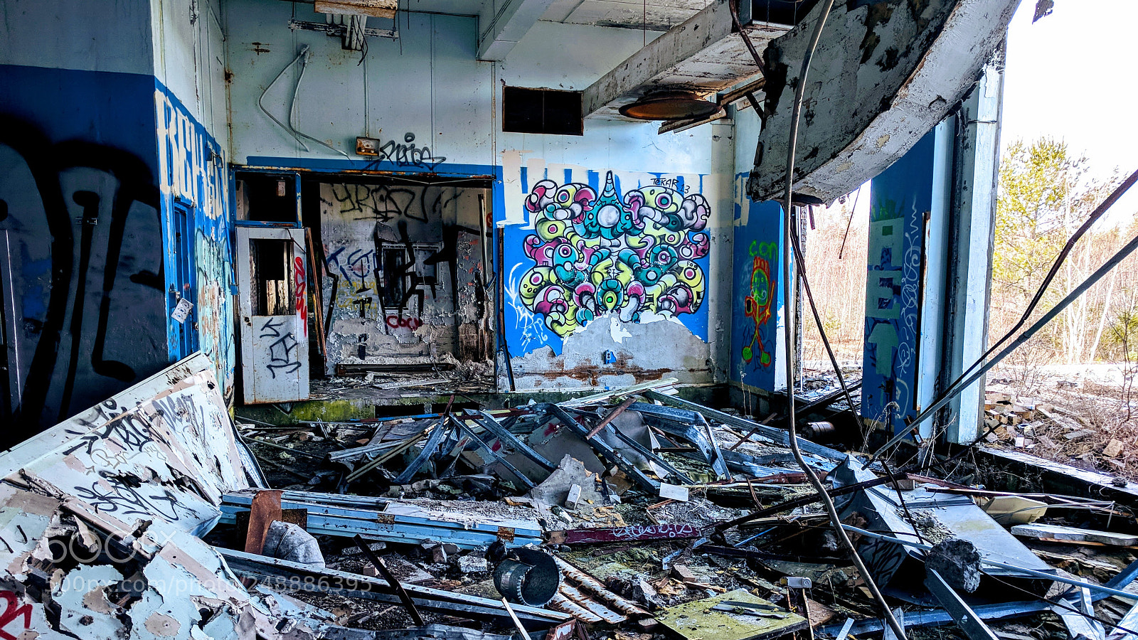 Google Nexus 6P sample photo. Abandoned teleglobe satellite station photography