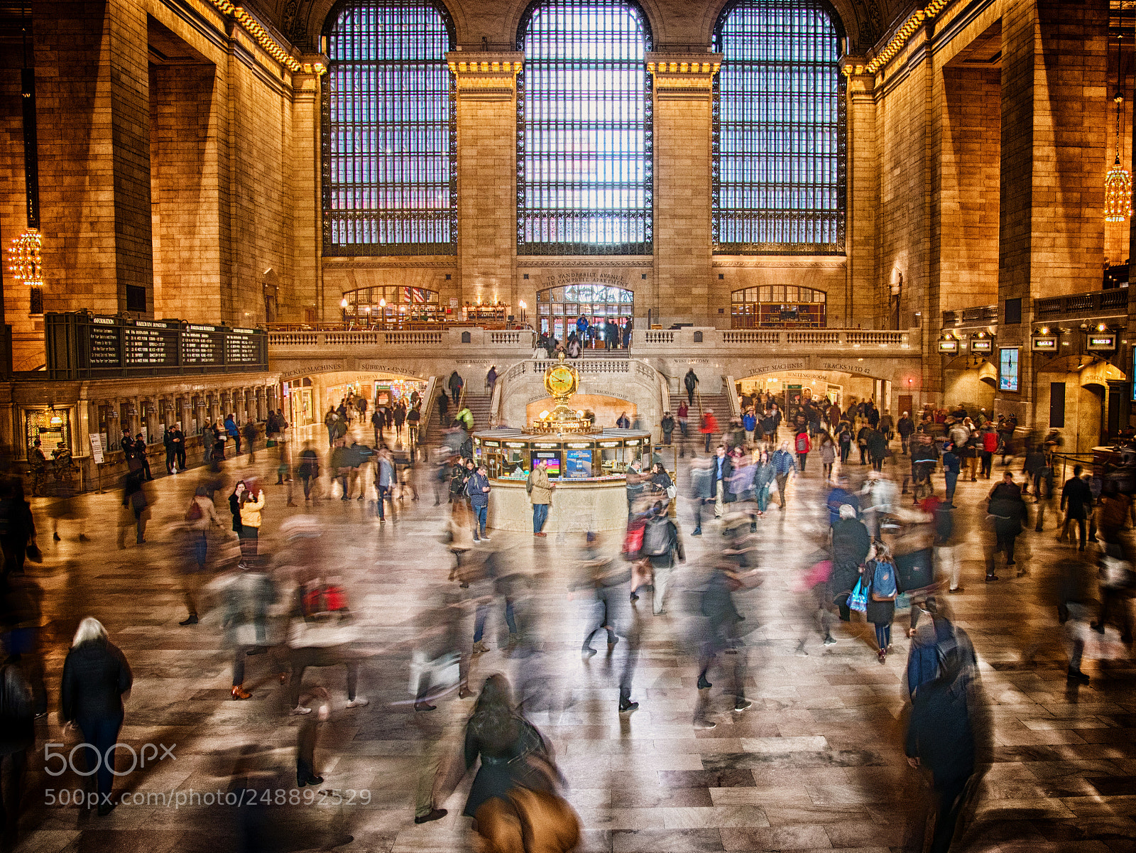 Canon EOS 80D sample photo. Rush hour grand central photography