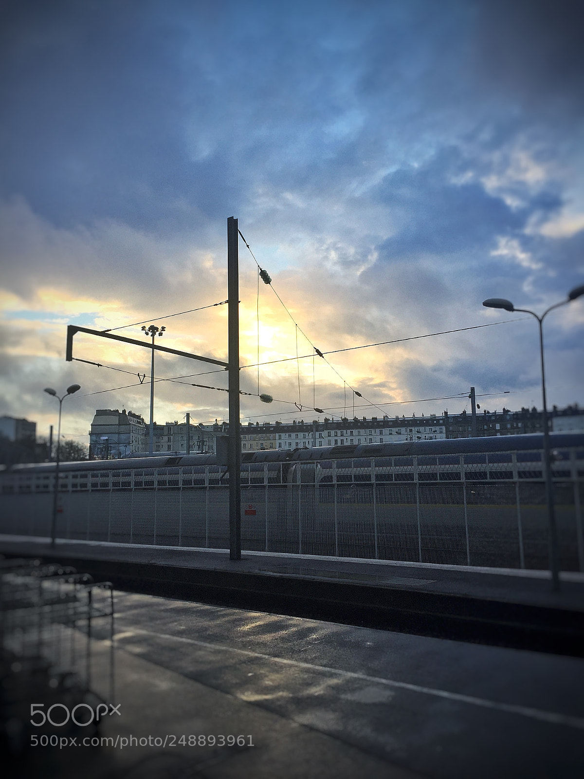 Apple iPhone 6 sample photo. Gare du nord, paris photography