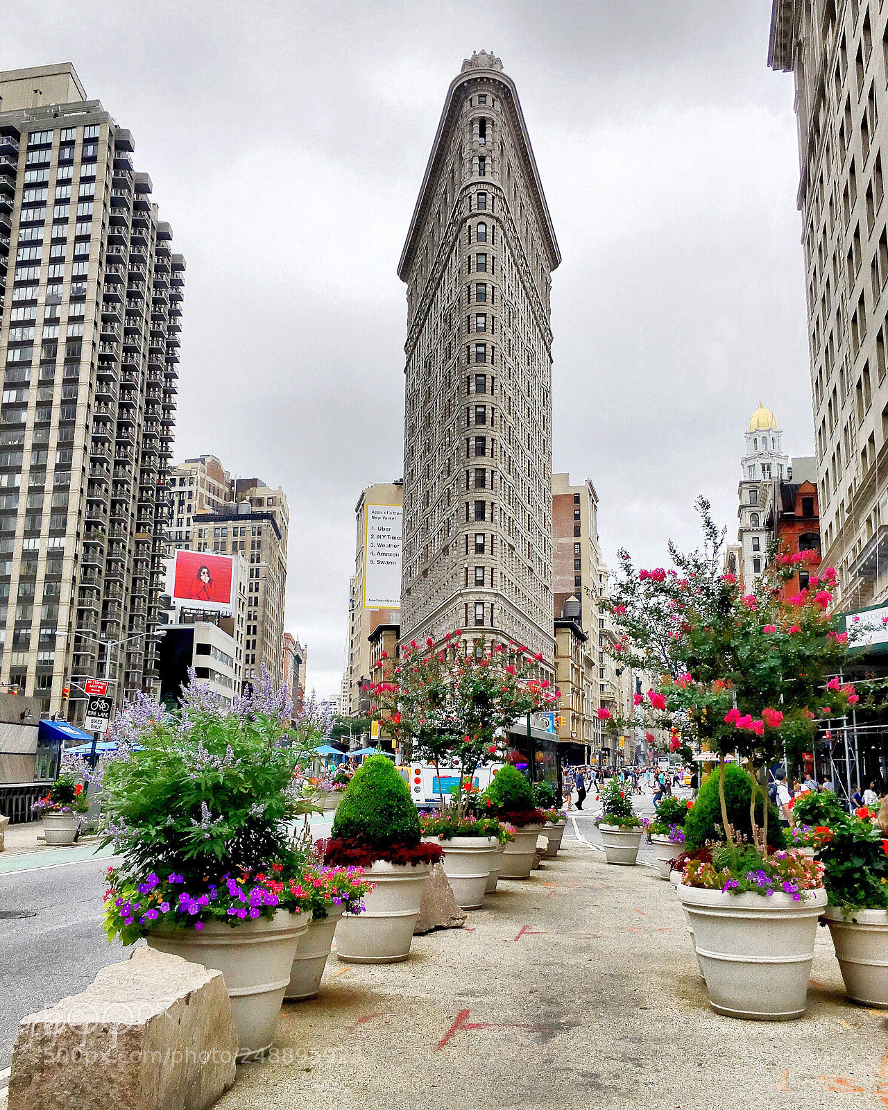 Apple iPhone 6s Plus sample photo. Flat iron building, nyc photography