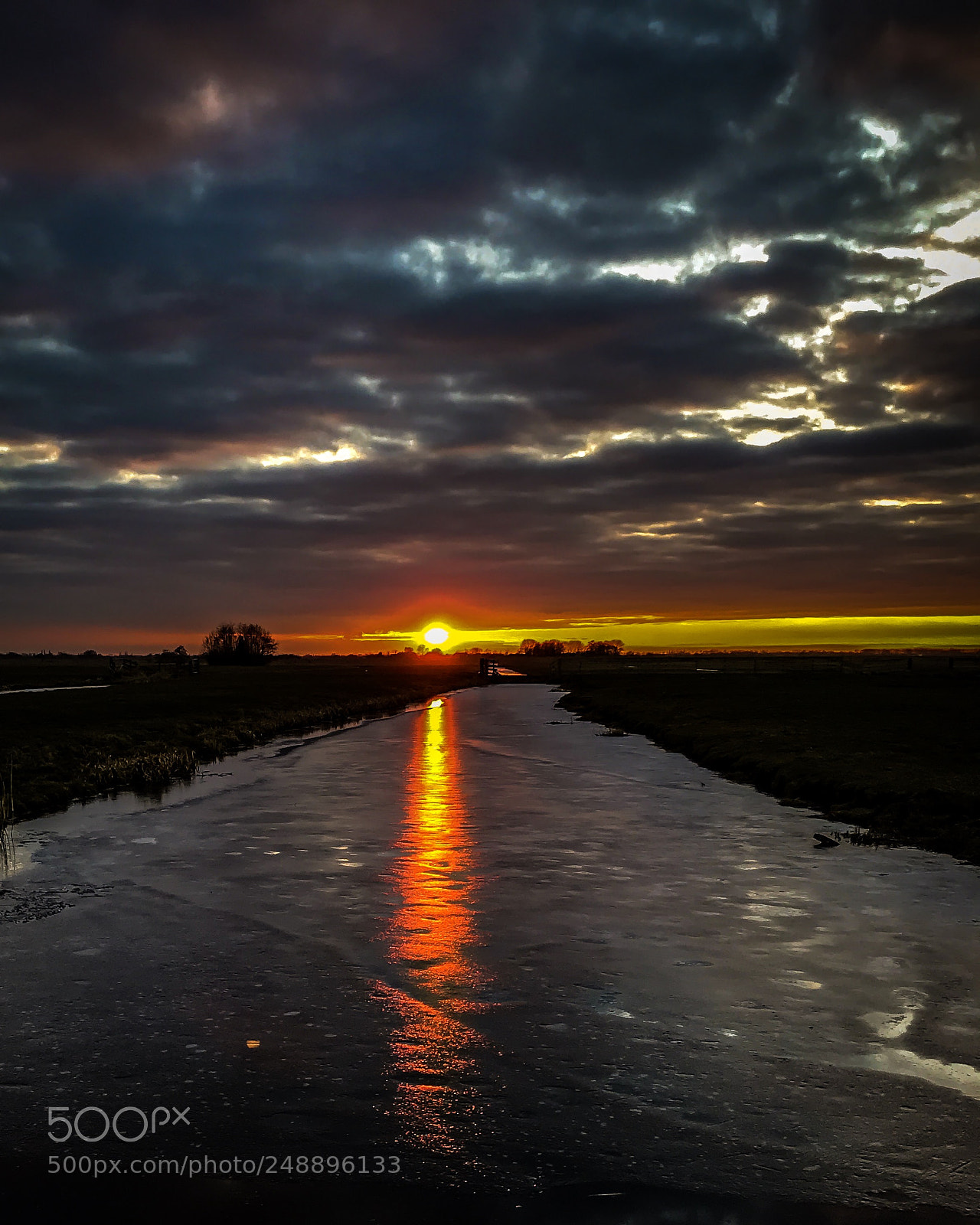 Apple iPhone 7 Plus sample photo. Icy sunset. photography
