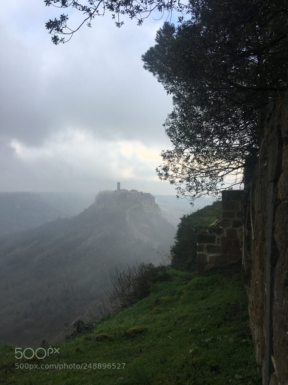 Apple iPhone 6s Plus sample photo. Civita di bagnoregio photography