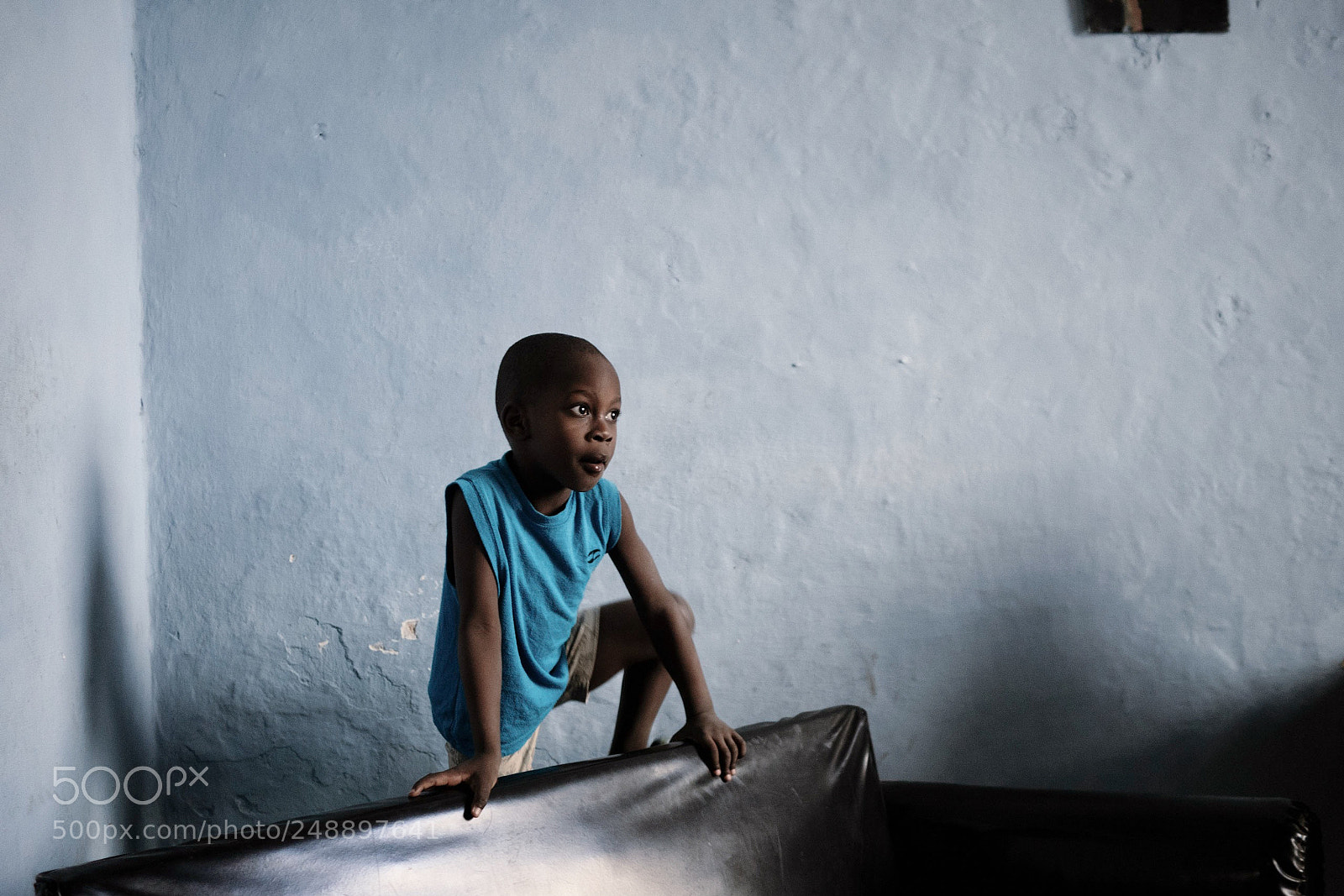 Panasonic Lumix DMC-GX85 (Lumix DMC-GX80 / Lumix DMC-GX7 Mark II) sample photo. Cuban boy photography