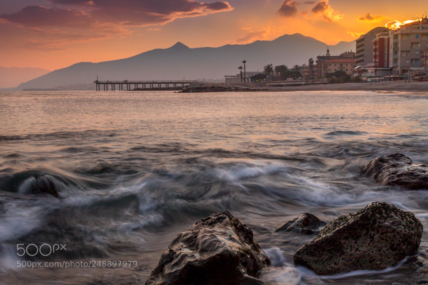 Canon EOS 750D (EOS Rebel T6i / EOS Kiss X8i) sample photo. Shoot beach pietra ligure photography