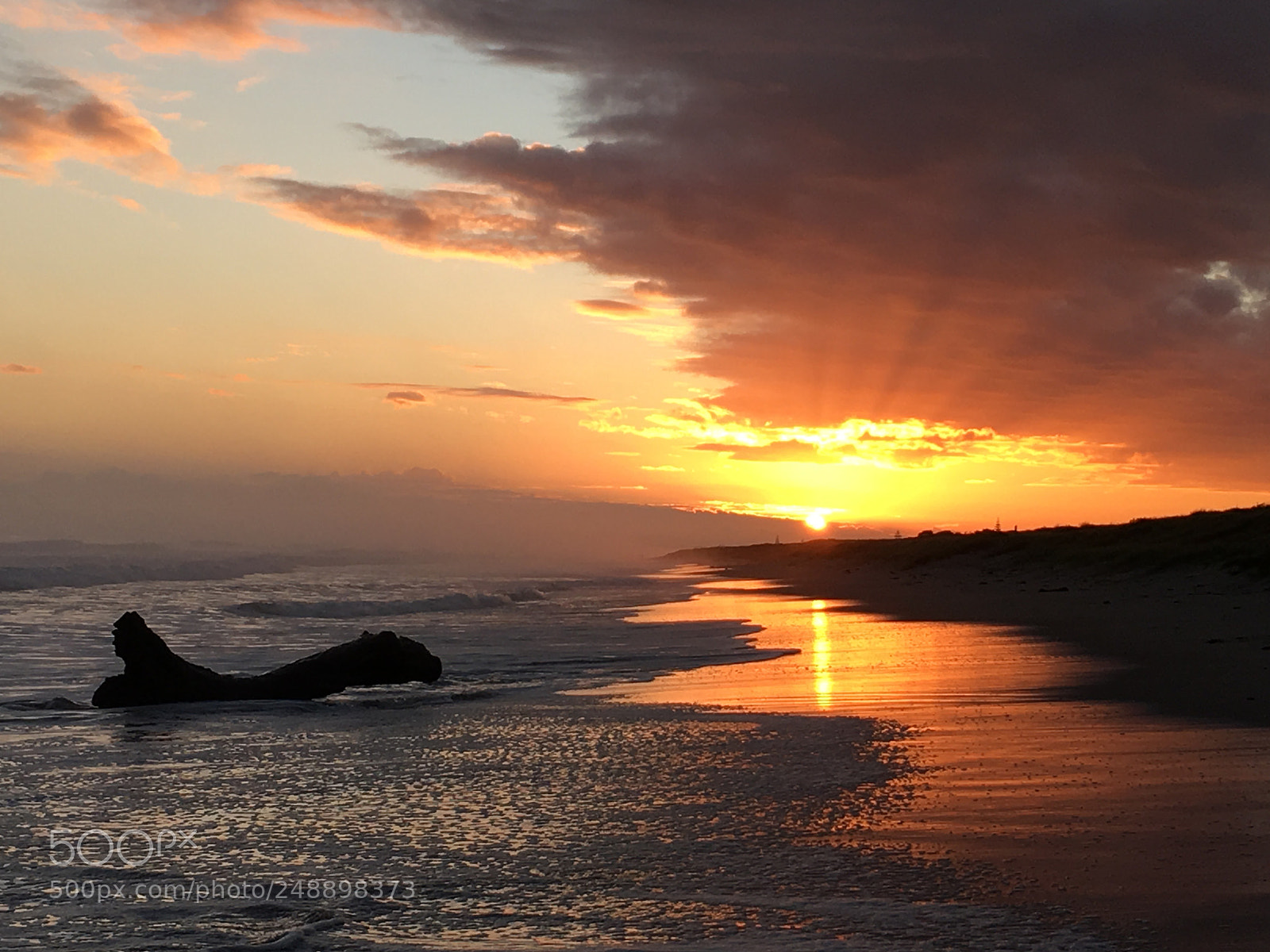 Apple iPhone 6s Plus sample photo. Sunrise on papamoa beach photography