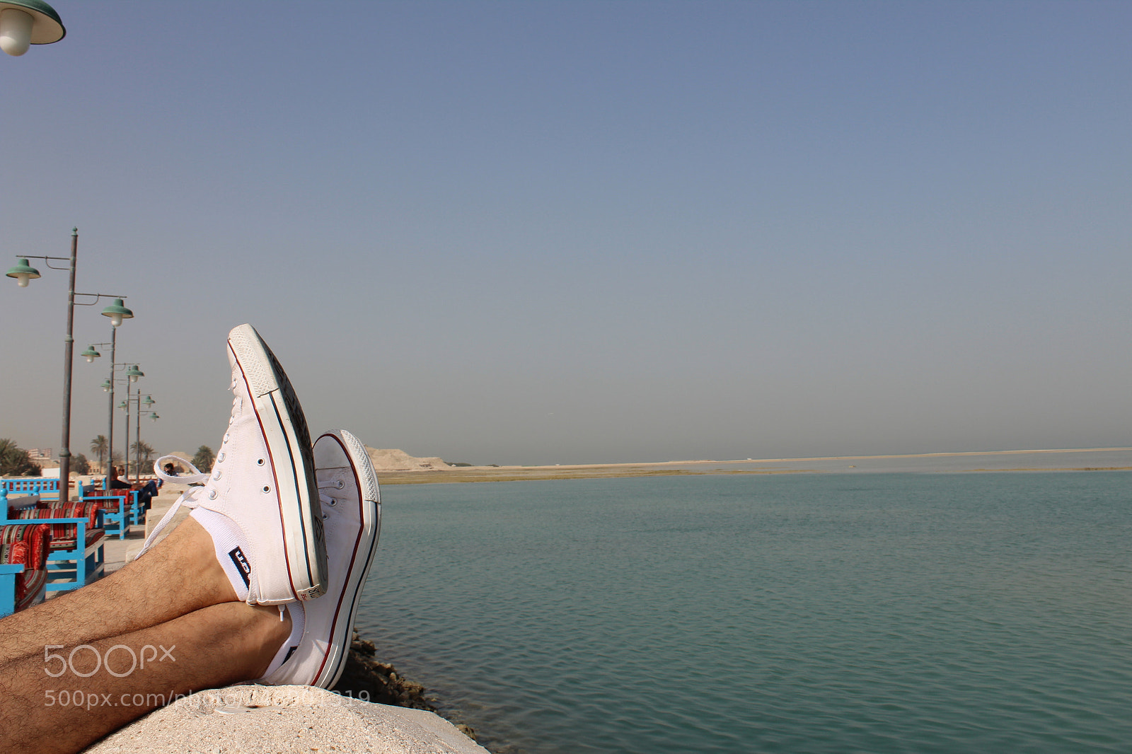 Canon EOS 1300D (EOS Rebel T6 / EOS Kiss X80) sample photo. Beach and sneakers photography