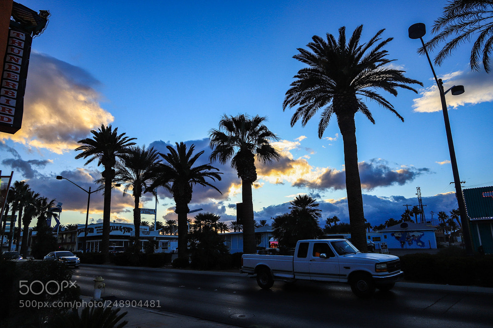 Canon EOS 6D Mark II sample photo. Calle crystala photography