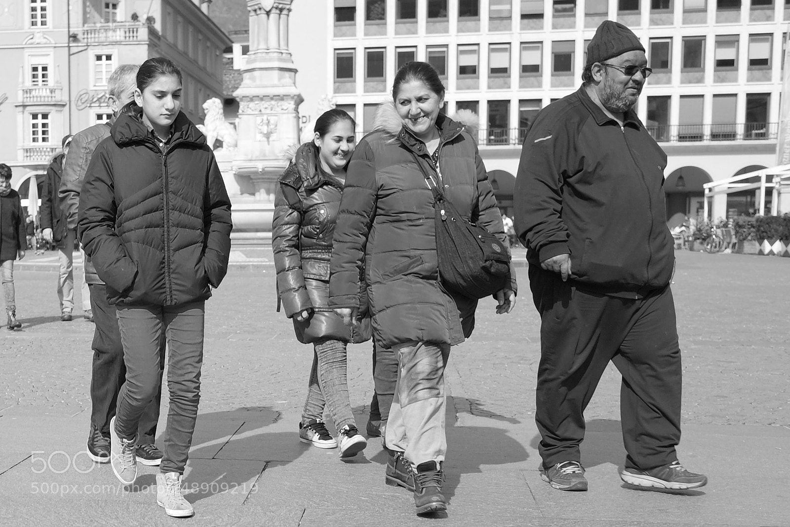 Ricoh GR sample photo. Happy family outing photography